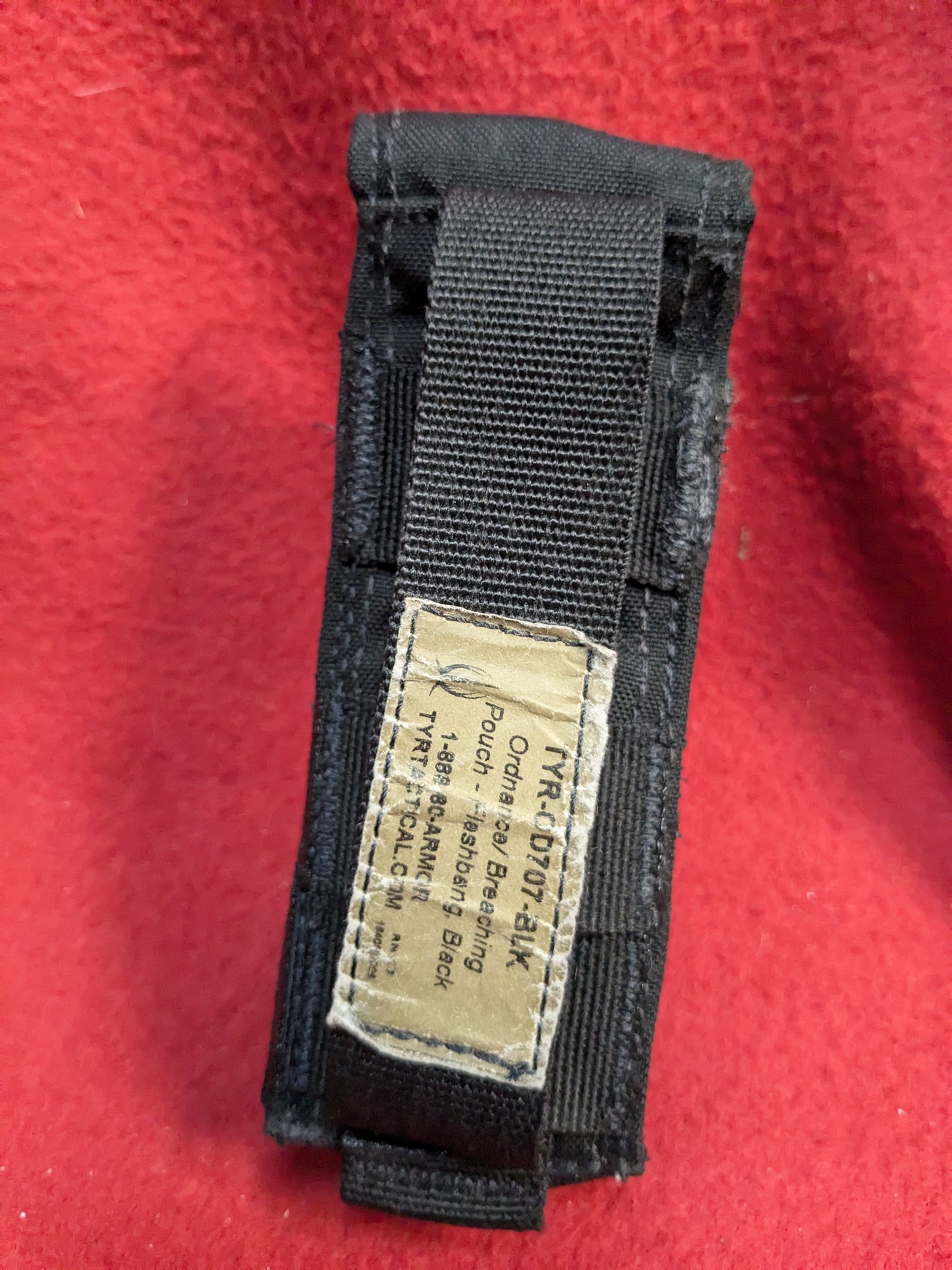 TYR TACTICAL SINGLE FLASHBANG POUCH Black Used (36cr- ca4-YLU198)