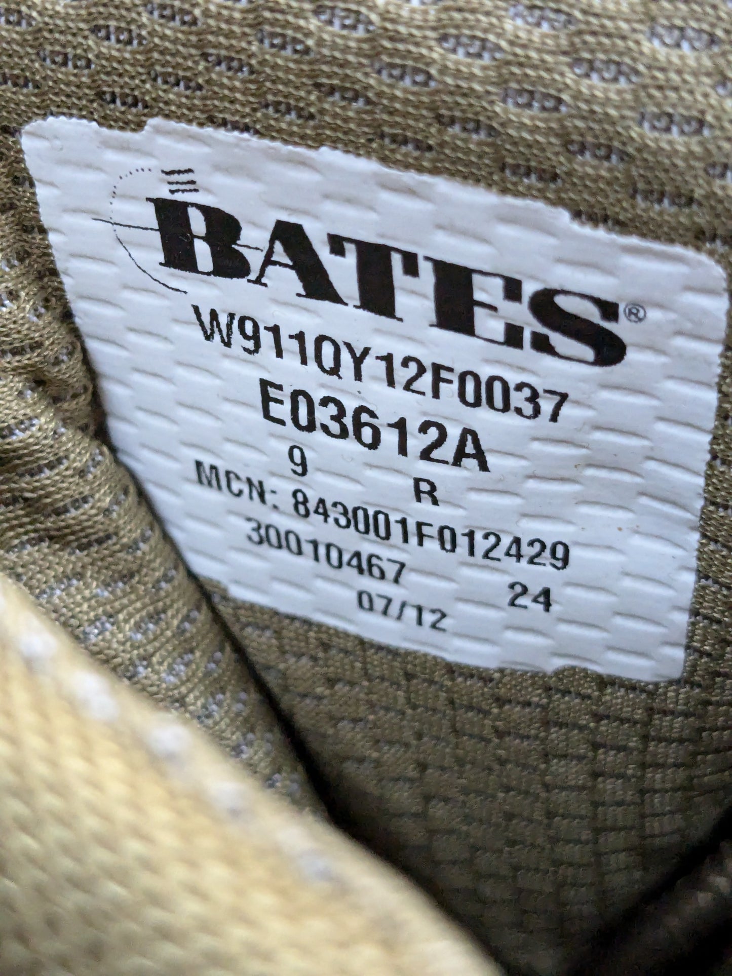 US Army Bates 9 R E03612A Deployment Mountain Combat Boots Excellent Condition (39cr- cb12-PET32)