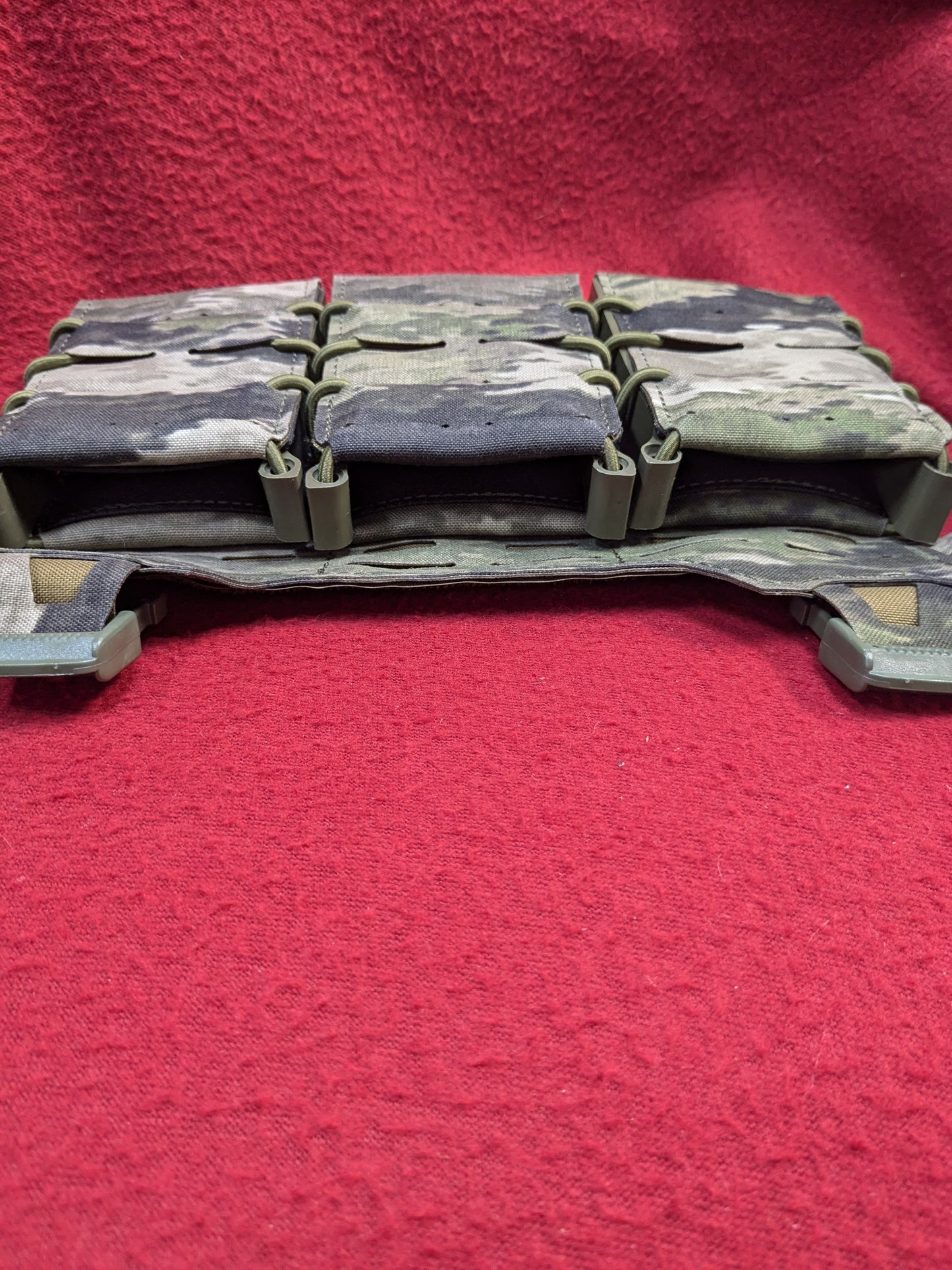 Templars Gear CPC Standard Front Panel GEN4 W/ 3 Single Mag Holders Excellent Condition (30cr- ca5-PET66)