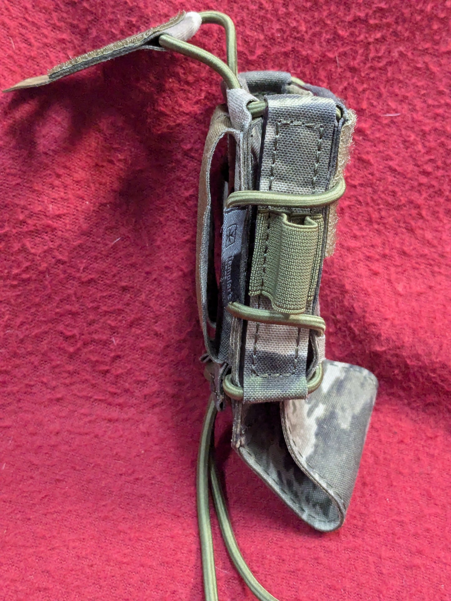 Templars Gear Universal Radio Pouch ATACS Good Condition (30cr- ca5-PET71)