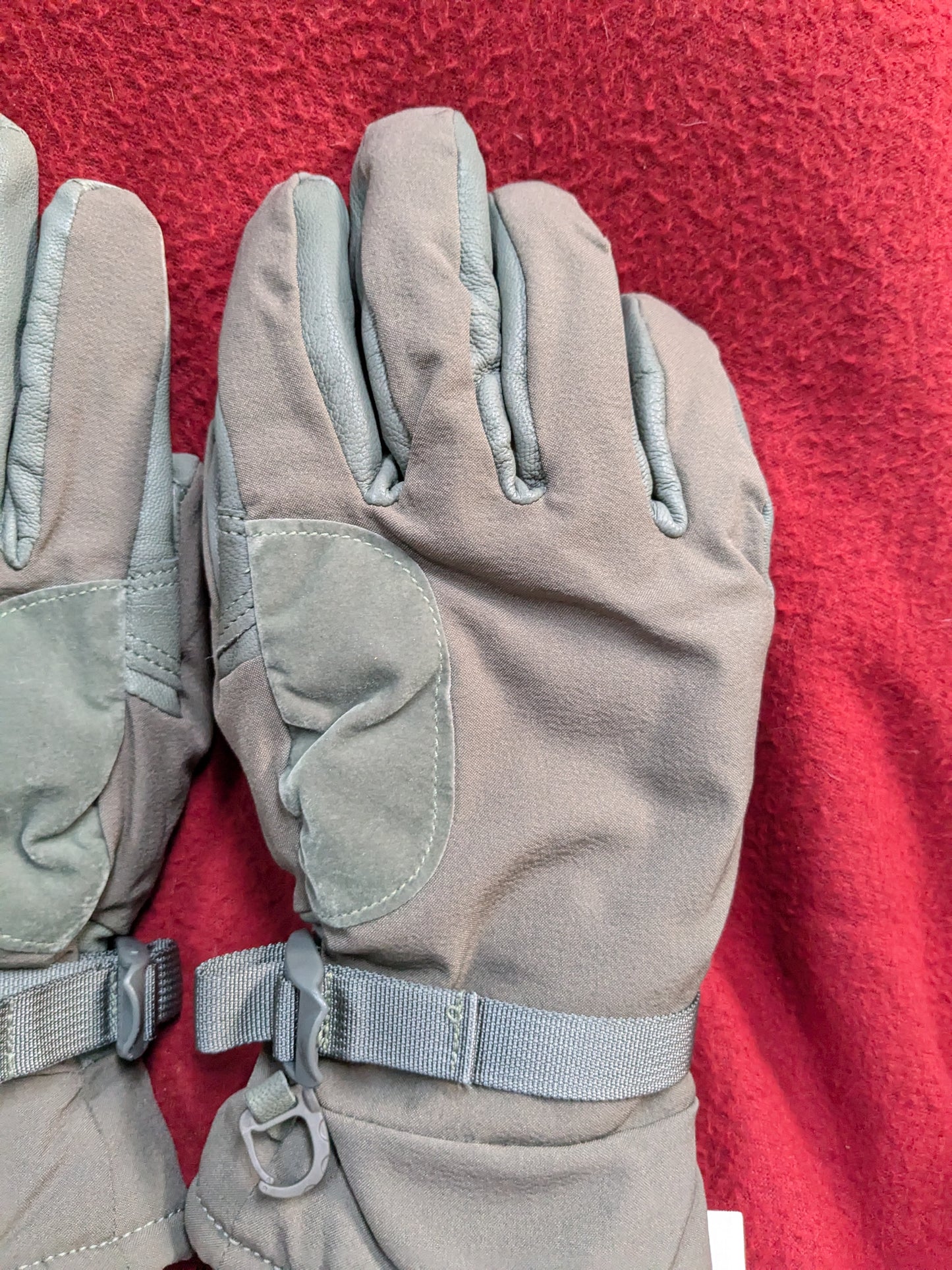 NWT US Army Men's XL Extra Large Intermediate Cold/Wet Weather Gloves (cb02-PET83)