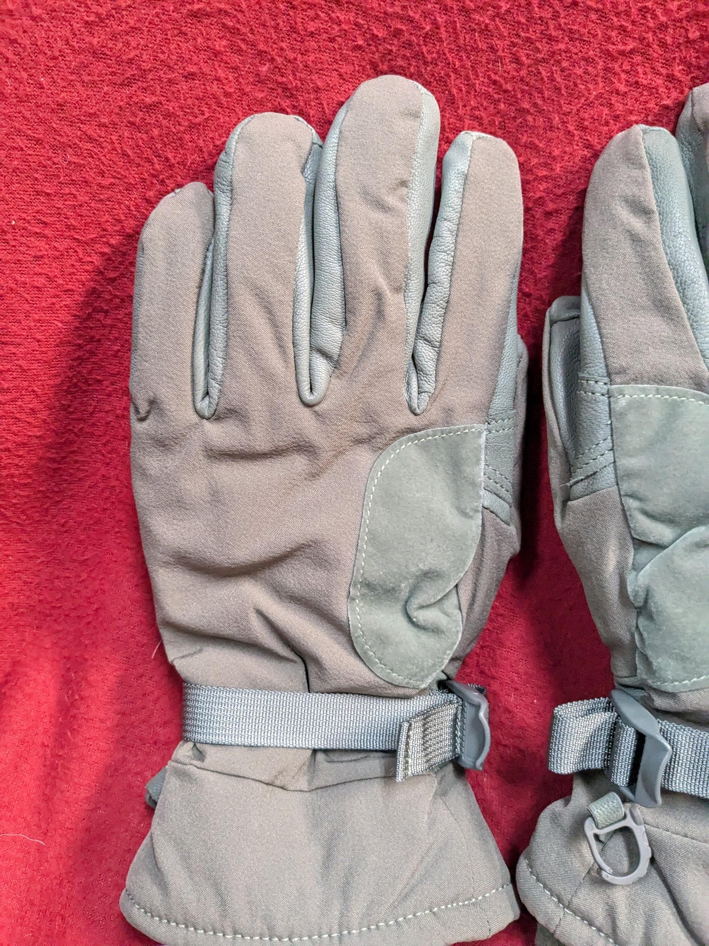 NWT US Army Men's XL Extra Large Intermediate Cold/Wet Weather Gloves (cb02-PET83)