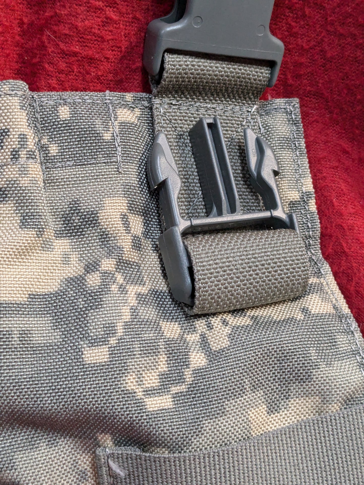 Tactical Tailor M4 Placard Multi-Caliber UCP/ACU Used (PET137)