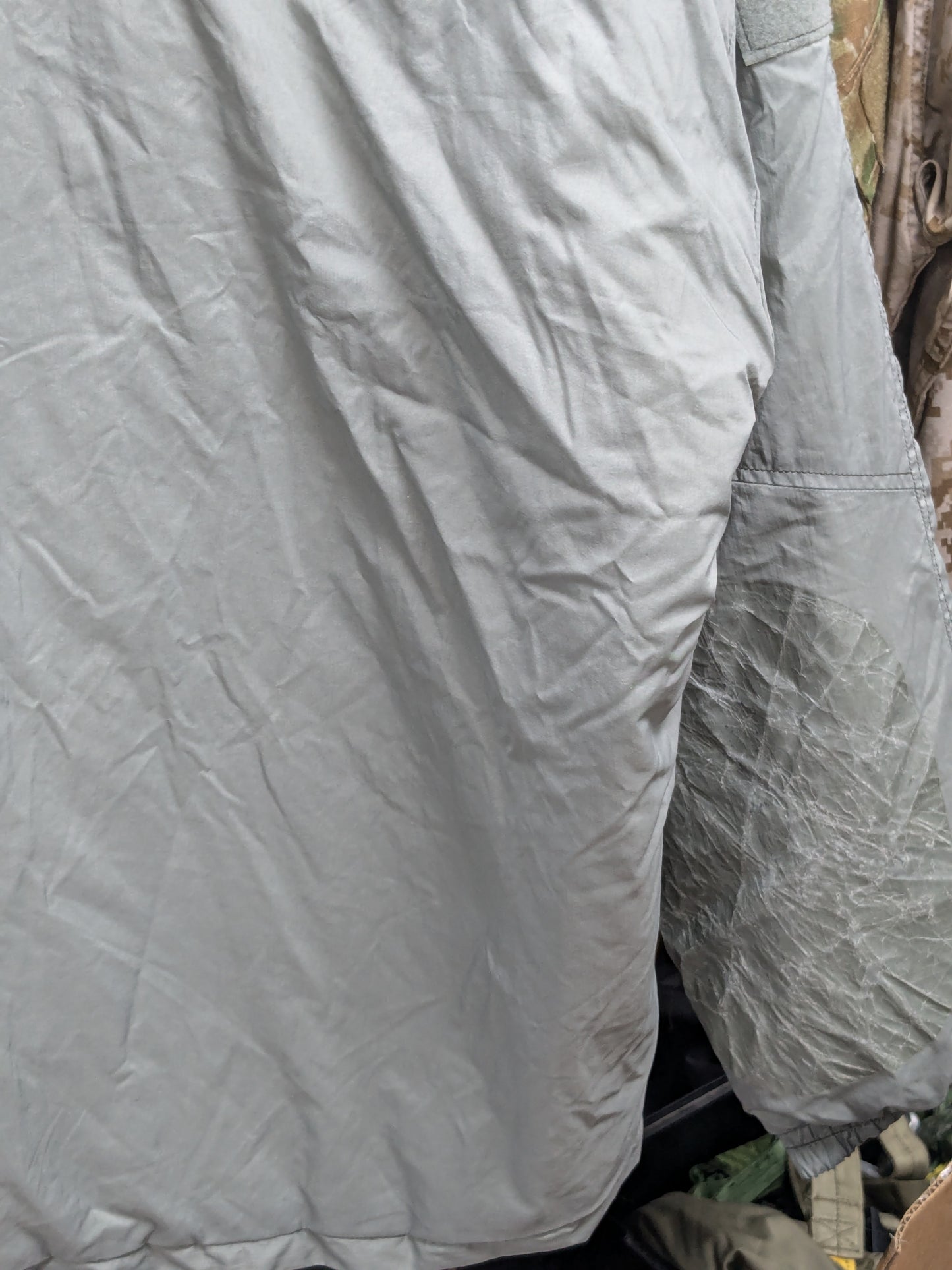 NOS Halys Primaloft Level 7 Parka ECWS Medium Marshmellow Jacket (AA07S-25APR64)