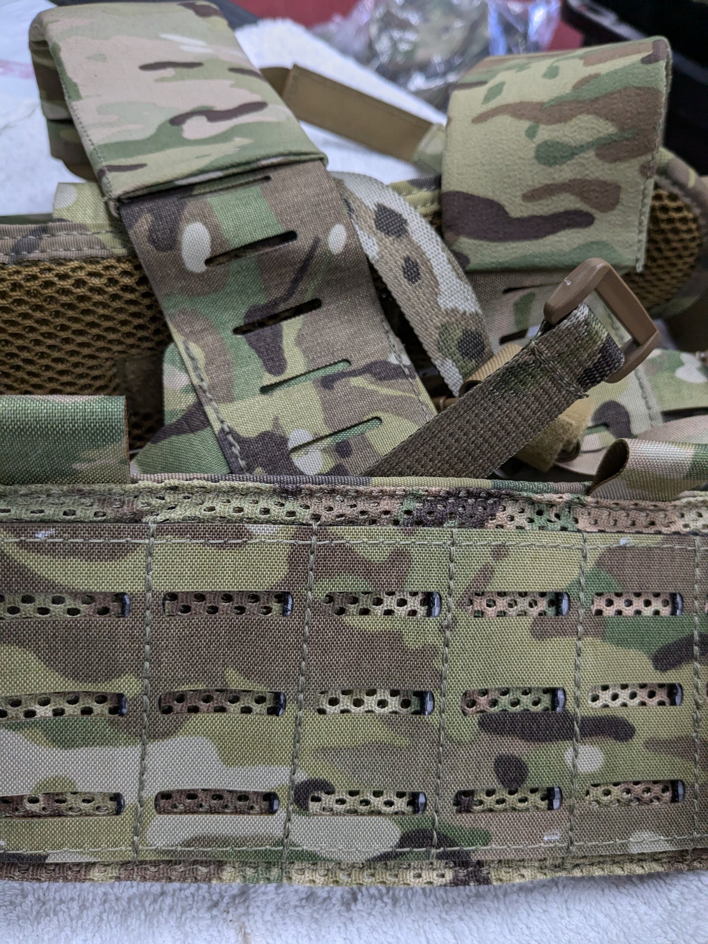 NOS SO Tech Tactical Jungle Belt w/ S/M Shoulder Harness Multicam OCP (da05-25feb08)