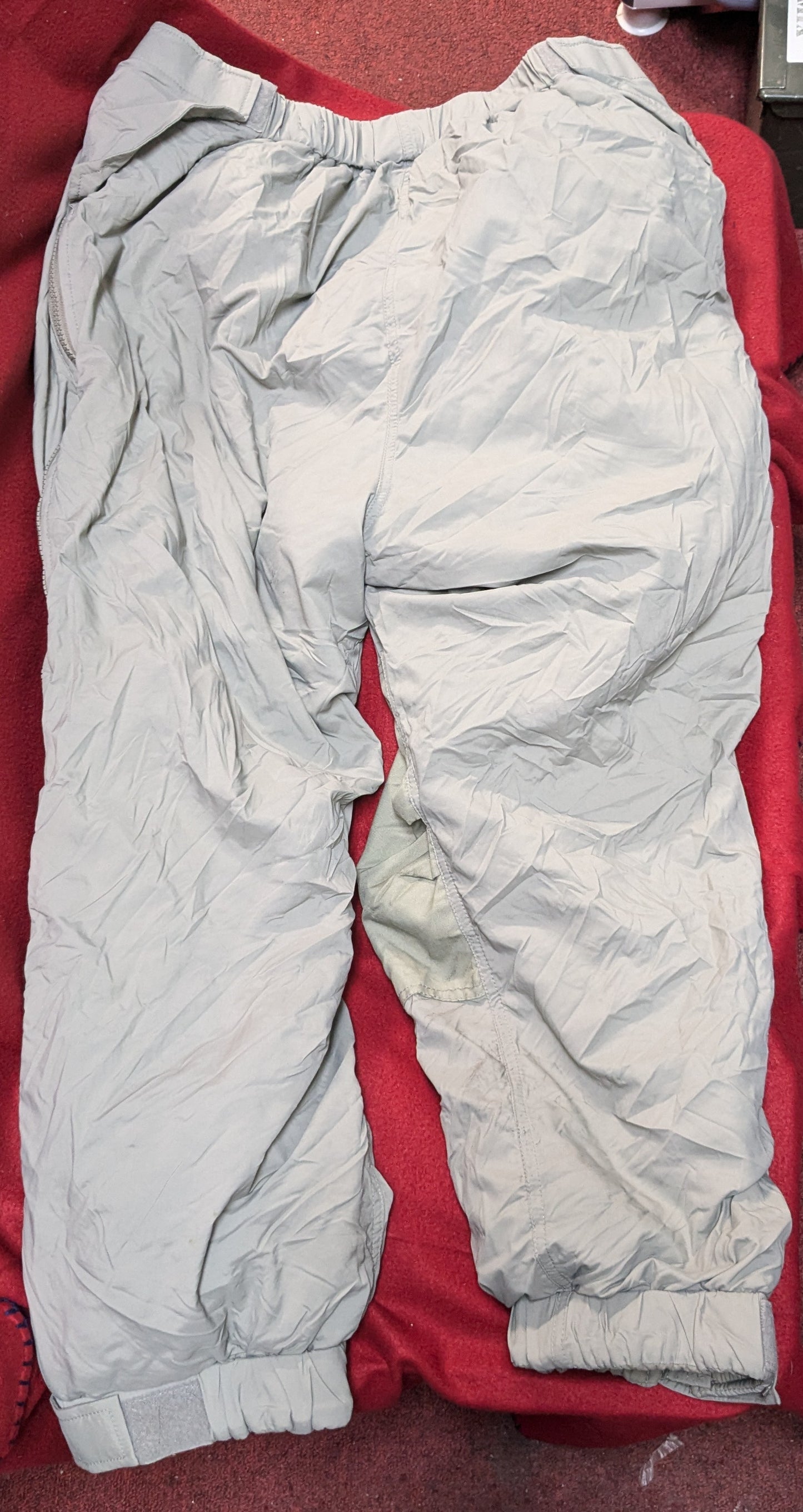 NOS Primaloft ADS Gen III L7 Bottom C Medium Regular- Trousers Extreme Cold Weather Military (AA04-25APR62)