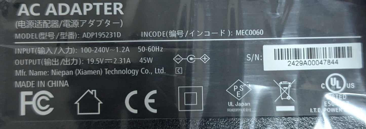 NOS Superer AC Adapter ADP195231D 45W Black (FA7-26Apr7)