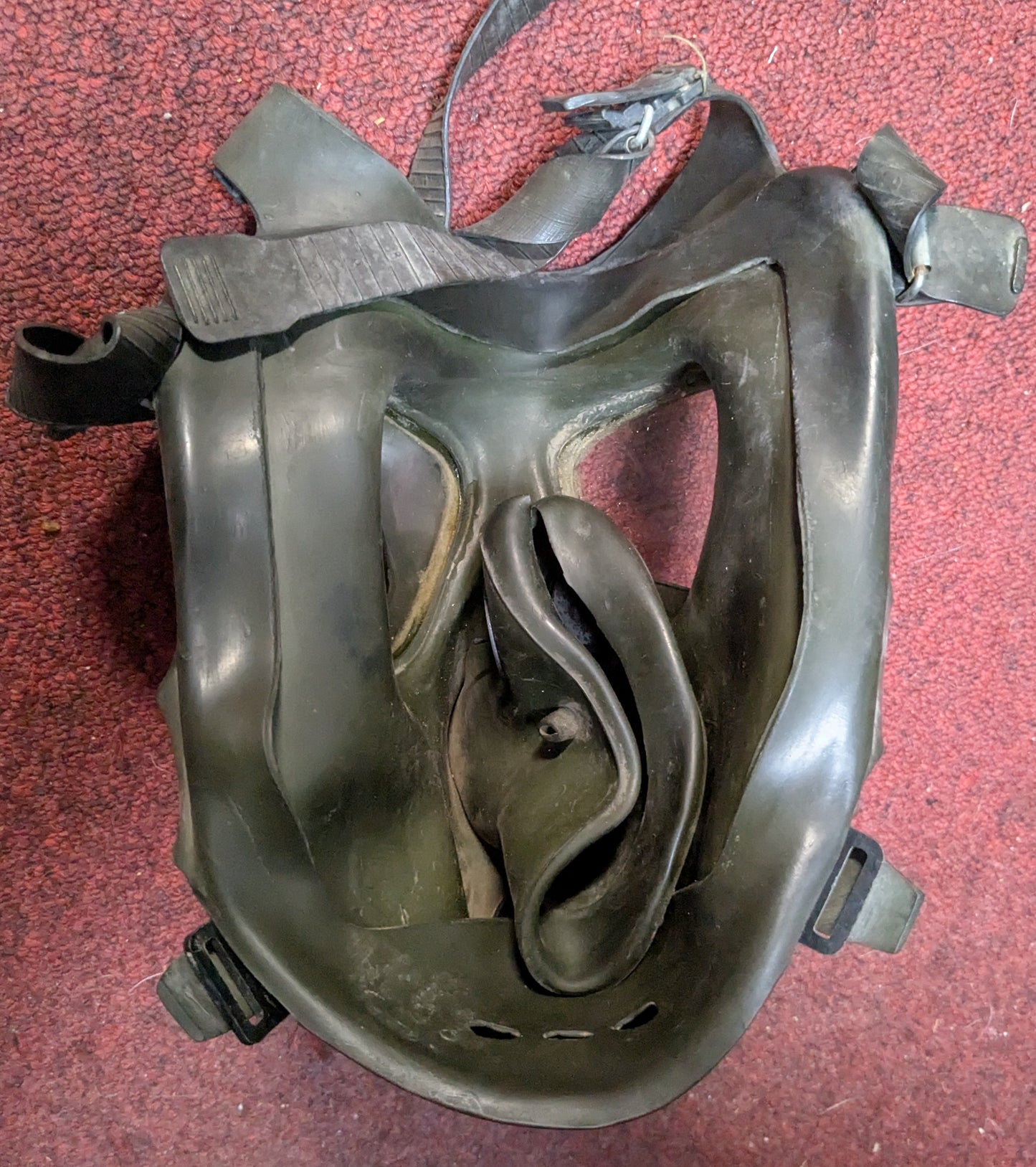 M65 Drager West German Gas Mask Size 1 (CB10-25Sep115)
