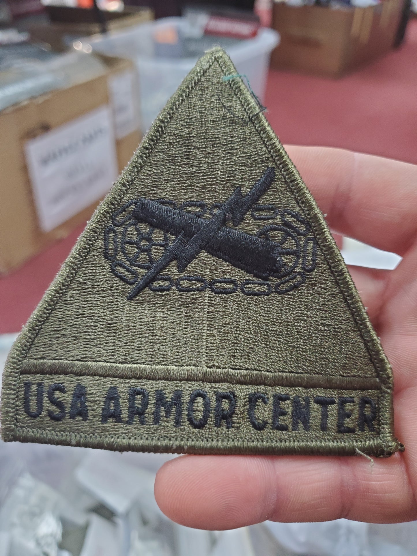 US Army USA ARMOR CENTER Patch Sew On Subdued OD Woodland (bu06-uac)