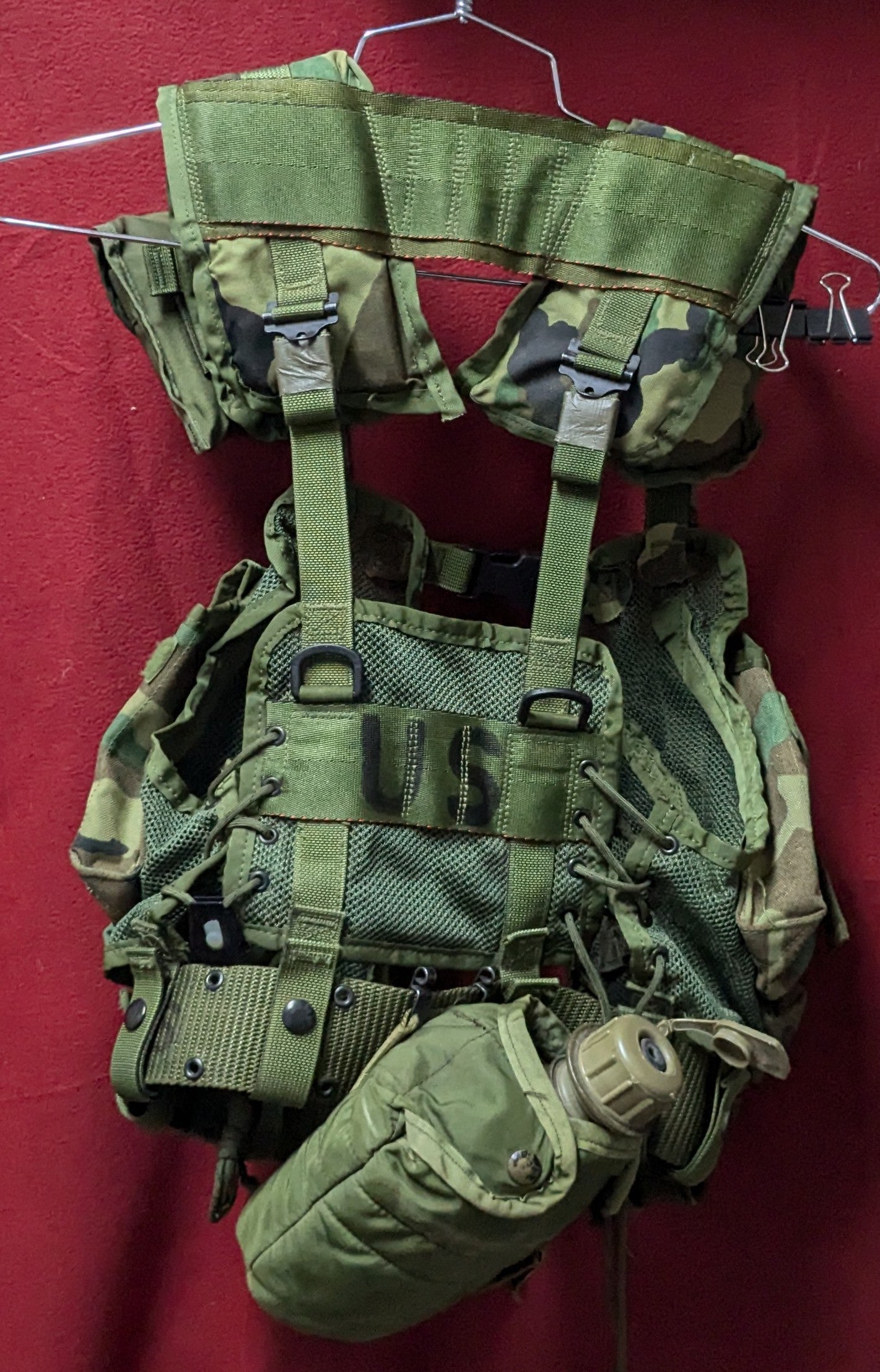 NOS OCP Load Bearing Vest, Equipment Belt, Canteen and Canteen Cover (DC11-25May141)