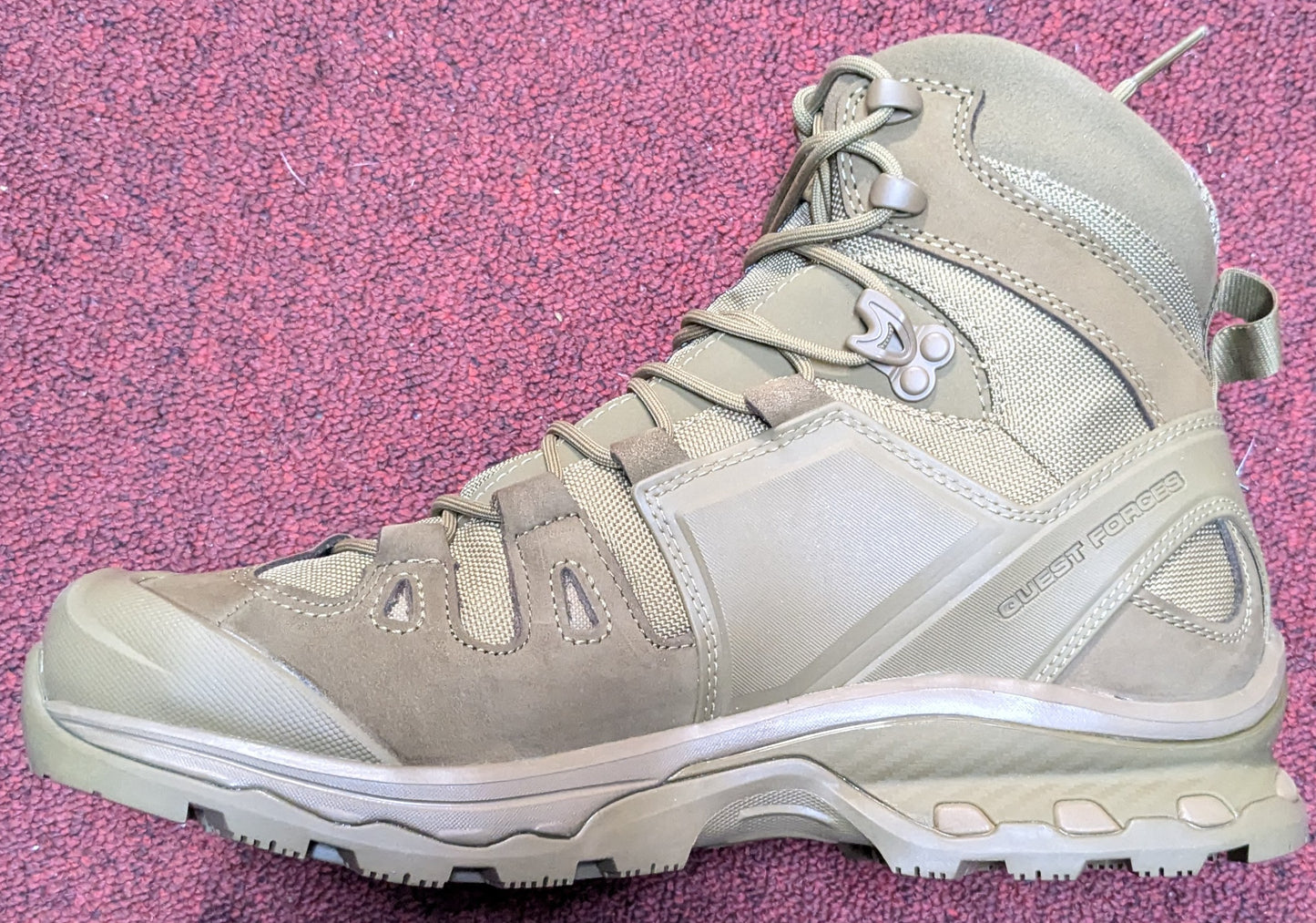 NWT Salomon 4D GTX Forces 2 (ab16-25Jun01)