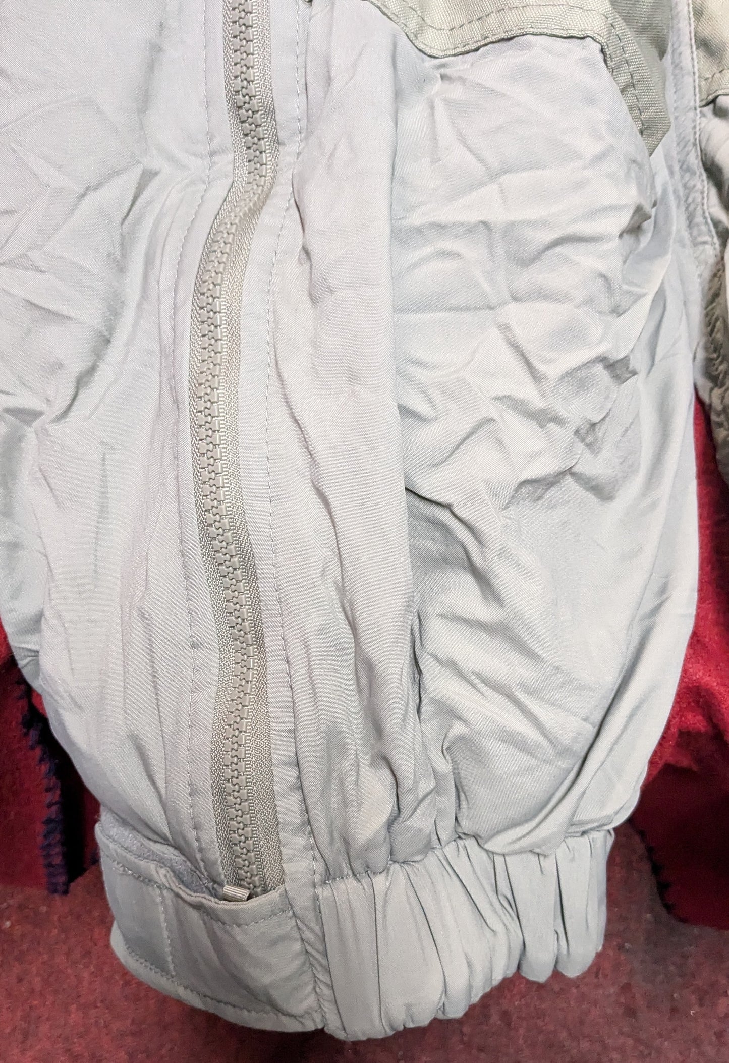 NOS Primaloft ADS Gen III L7 Bottom C Medium Regular- Trousers Extreme Cold Weather Military (AA04-25APR62)