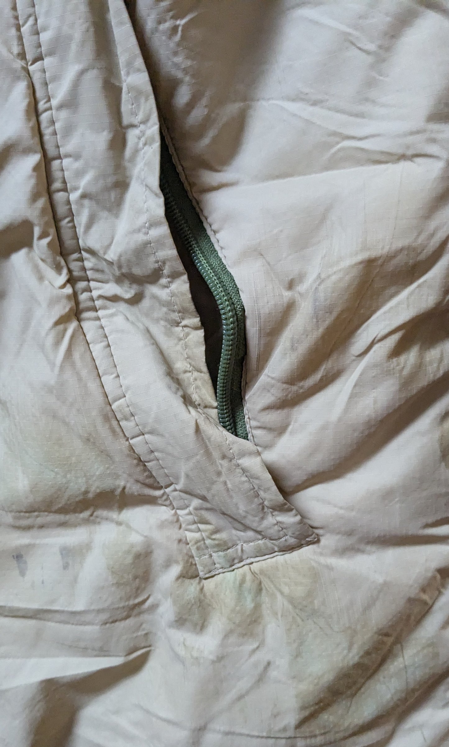 British Army Jacket, Reversible Thermal, Sand/Olive Large (AB13-25Jul70)
