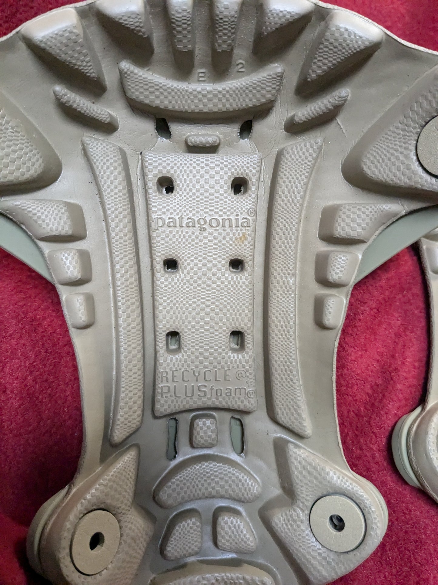 Patagonia Versatile Integrated Top Knee Pad Khaki (DA10-25Aug38)