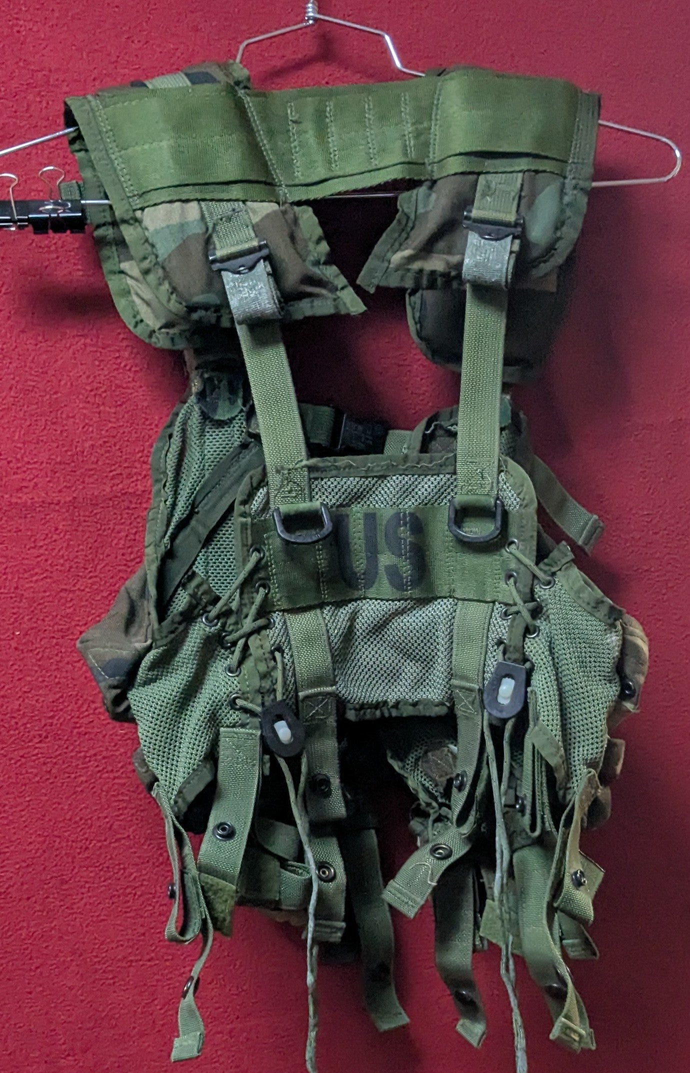 US Military Enhanced Tactical Load Bearing Vest Woodland Camo (DC7-25Sep39)