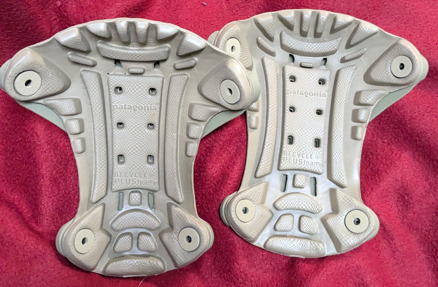 Patagonia Versatile Integrated Top Knee Pad Khaki (DA10-25Aug38)