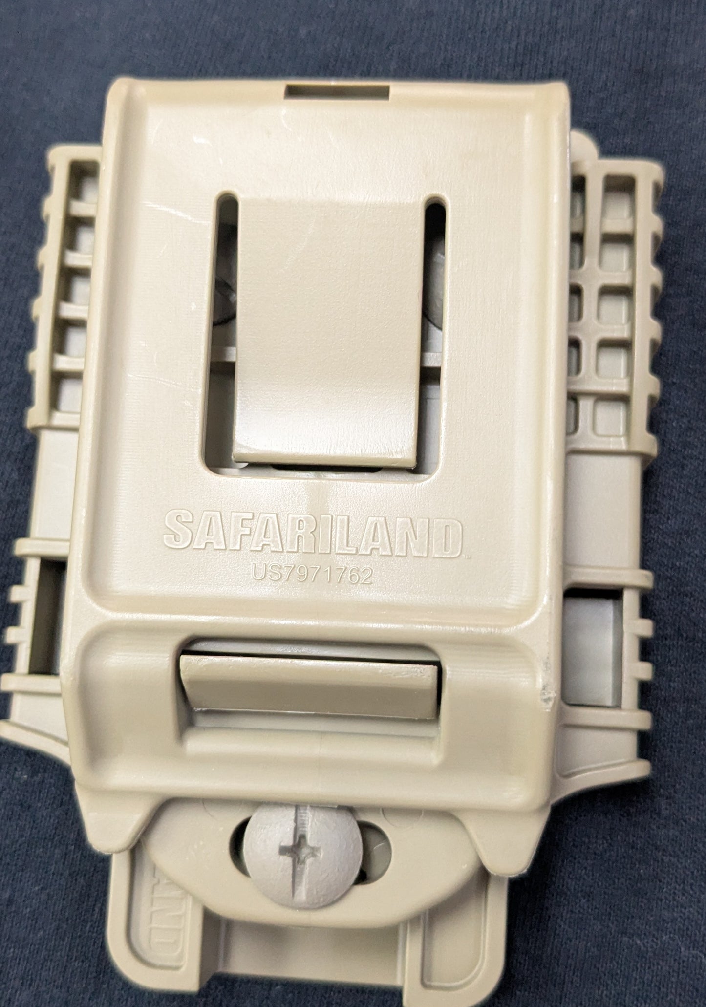 Safariland 745BL Clip-On Belt Loop Coyote (db11-745BL)