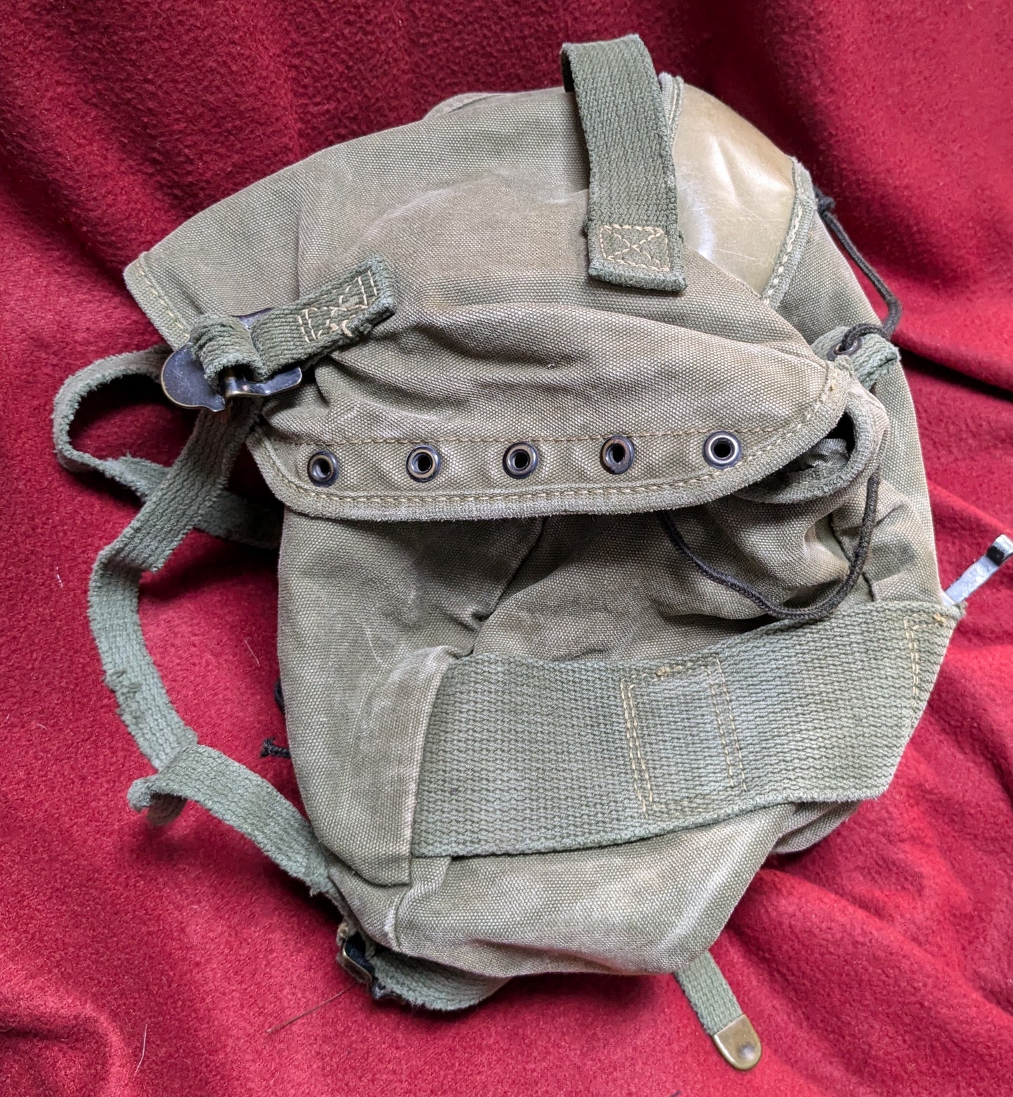 US Military Canvas M56 Field Combat Butt Pack (CB01-25APR50)