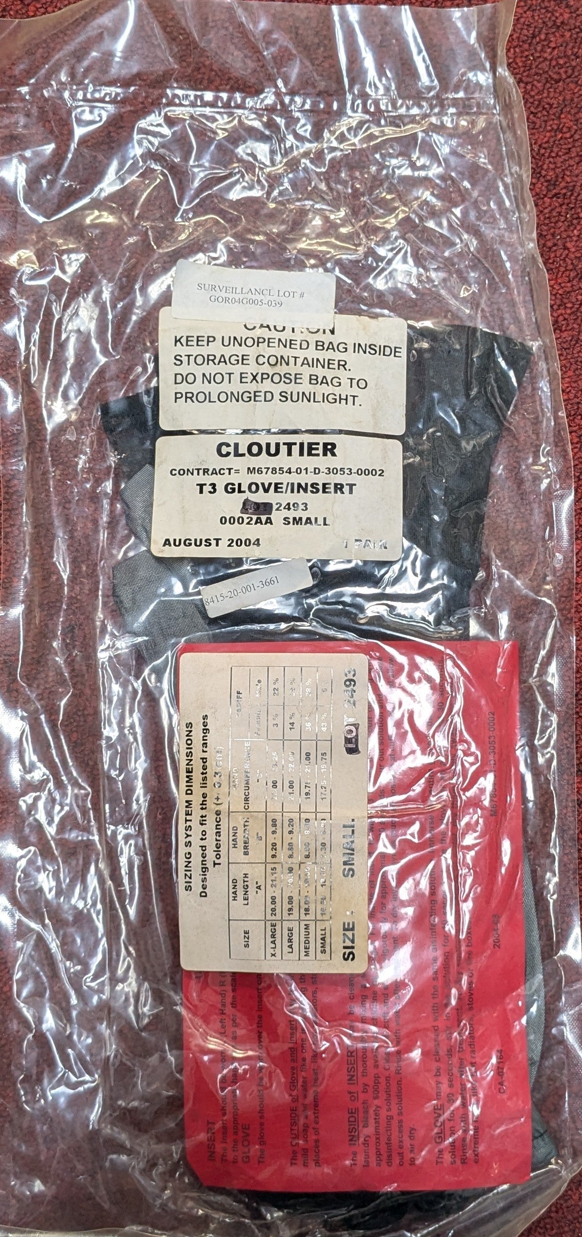 NWT Chemical Protective Gloves T3 Glove/Insert (DC7-25Sep31)