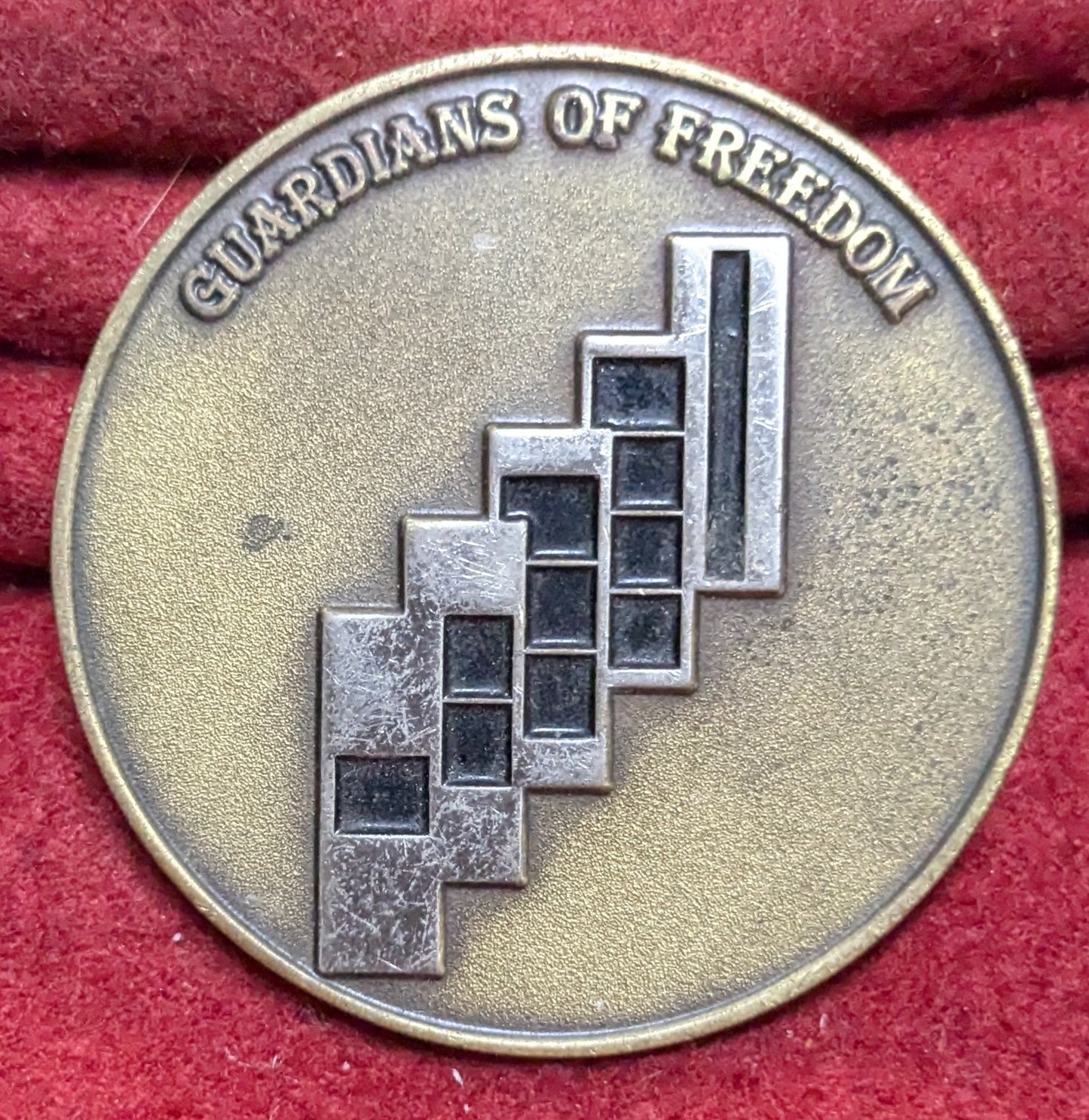 Challenge Coin Red Hornets WOC 07 05 (chcc-25APR179)