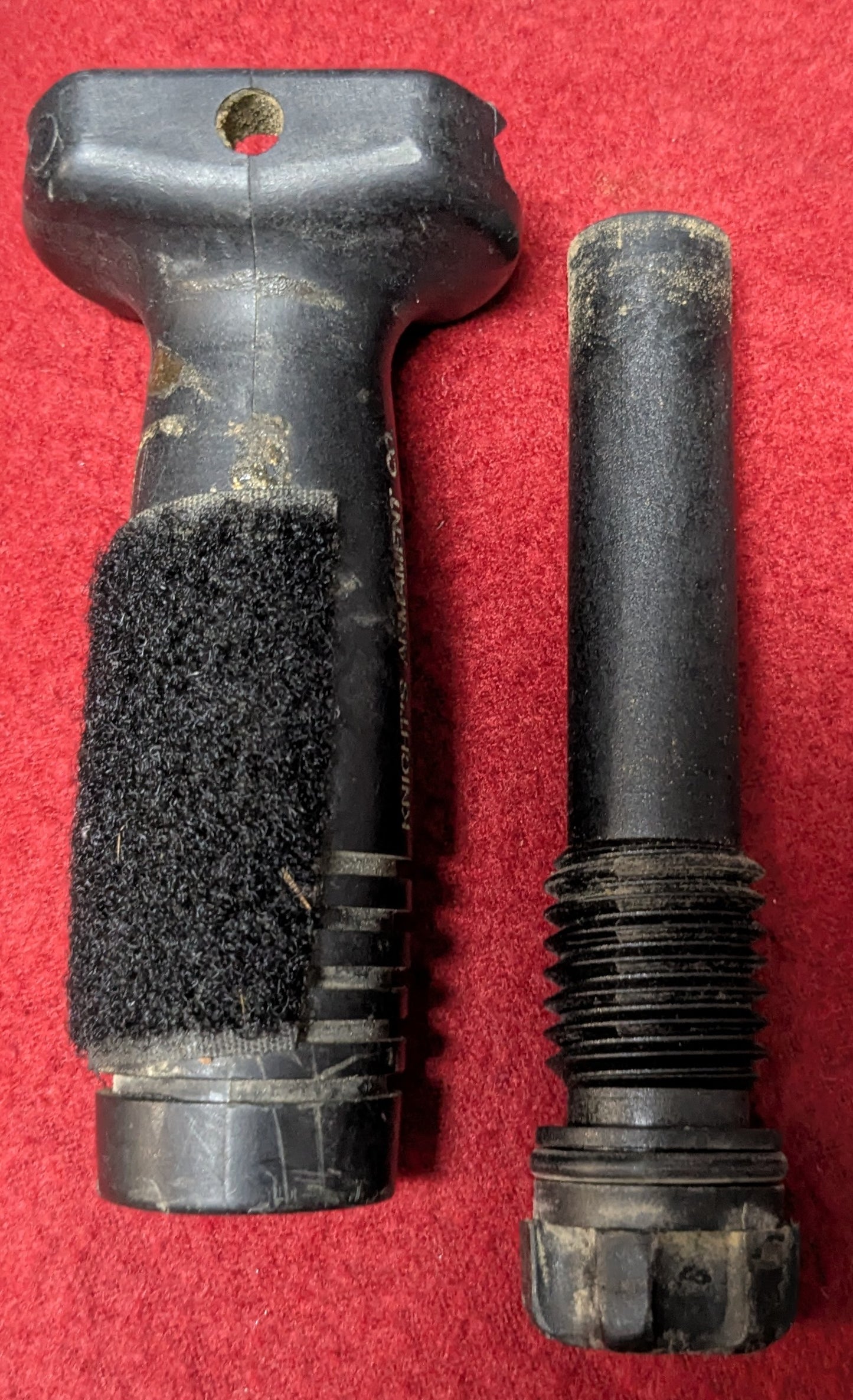 Knights Armament Forward Pistol Grip (Black) IS002 (AC01-25Jul89)