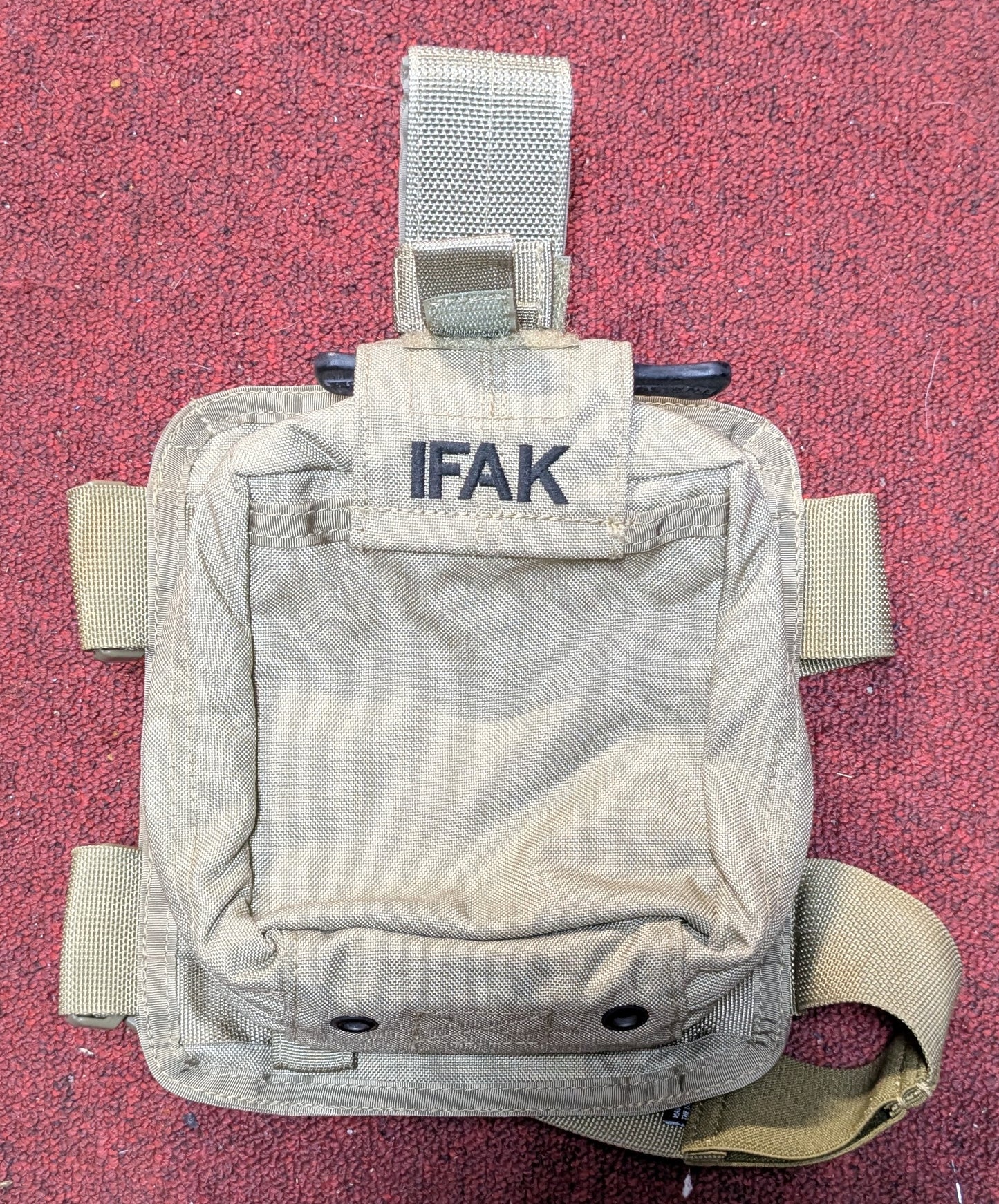 S.O. Tech IFAK Pouch with BLOCS Claw Padded Thigh RIg (DC1-25Oct14)