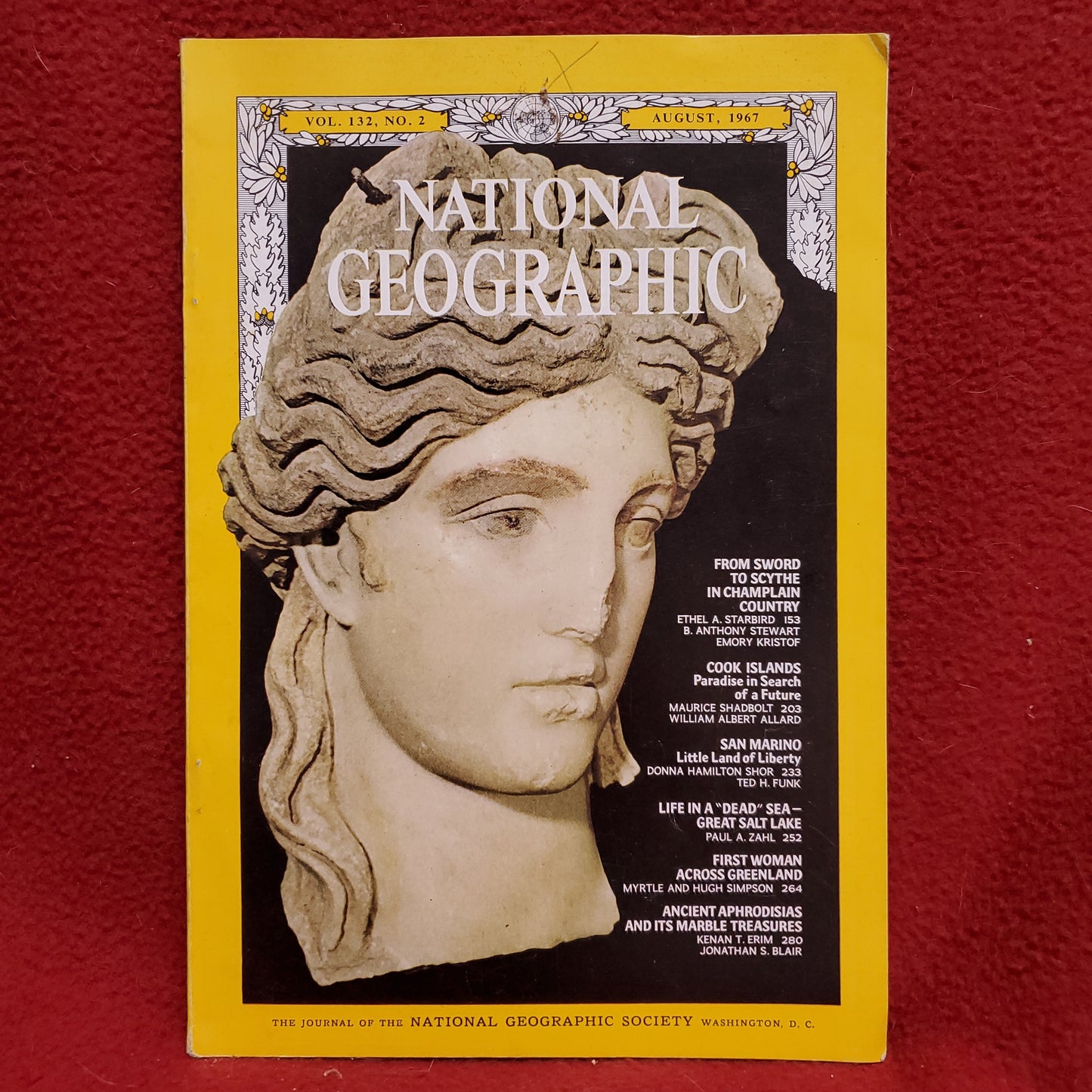 August 1967 National Geographic Vol. 132, No. 2 (ng01)