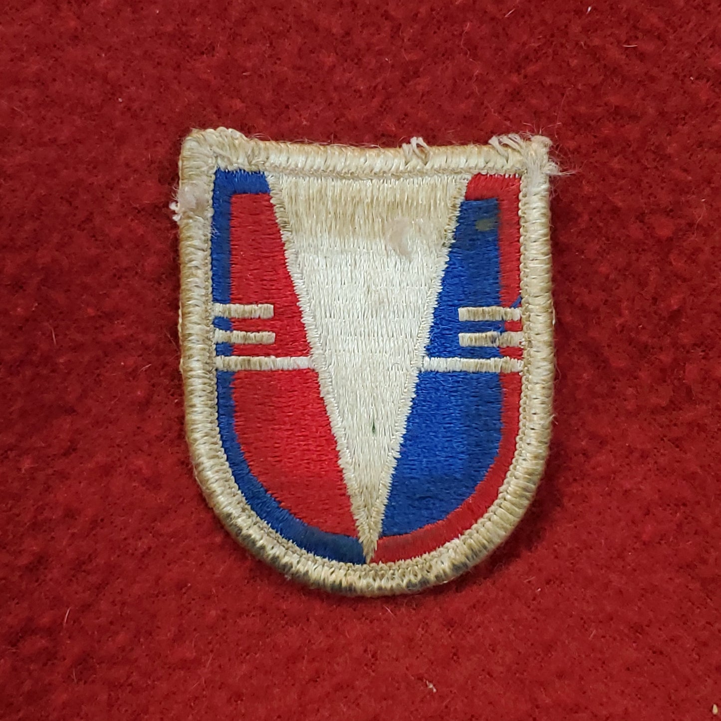 US 30th Engineer Battalion Airborne Flash Beret (v48L)