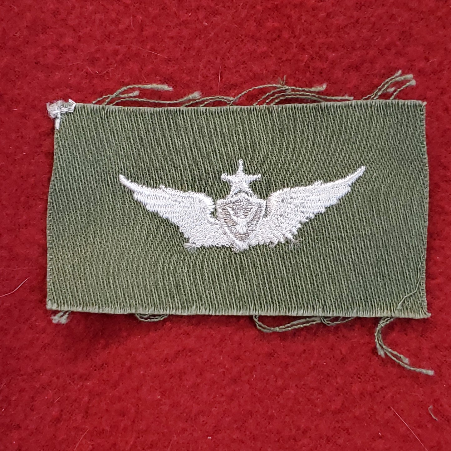 Vietnam Era US Air Force Aviation (Aircraft Crewman) Sew on Insignia Wht/OD Vintage (v62L)