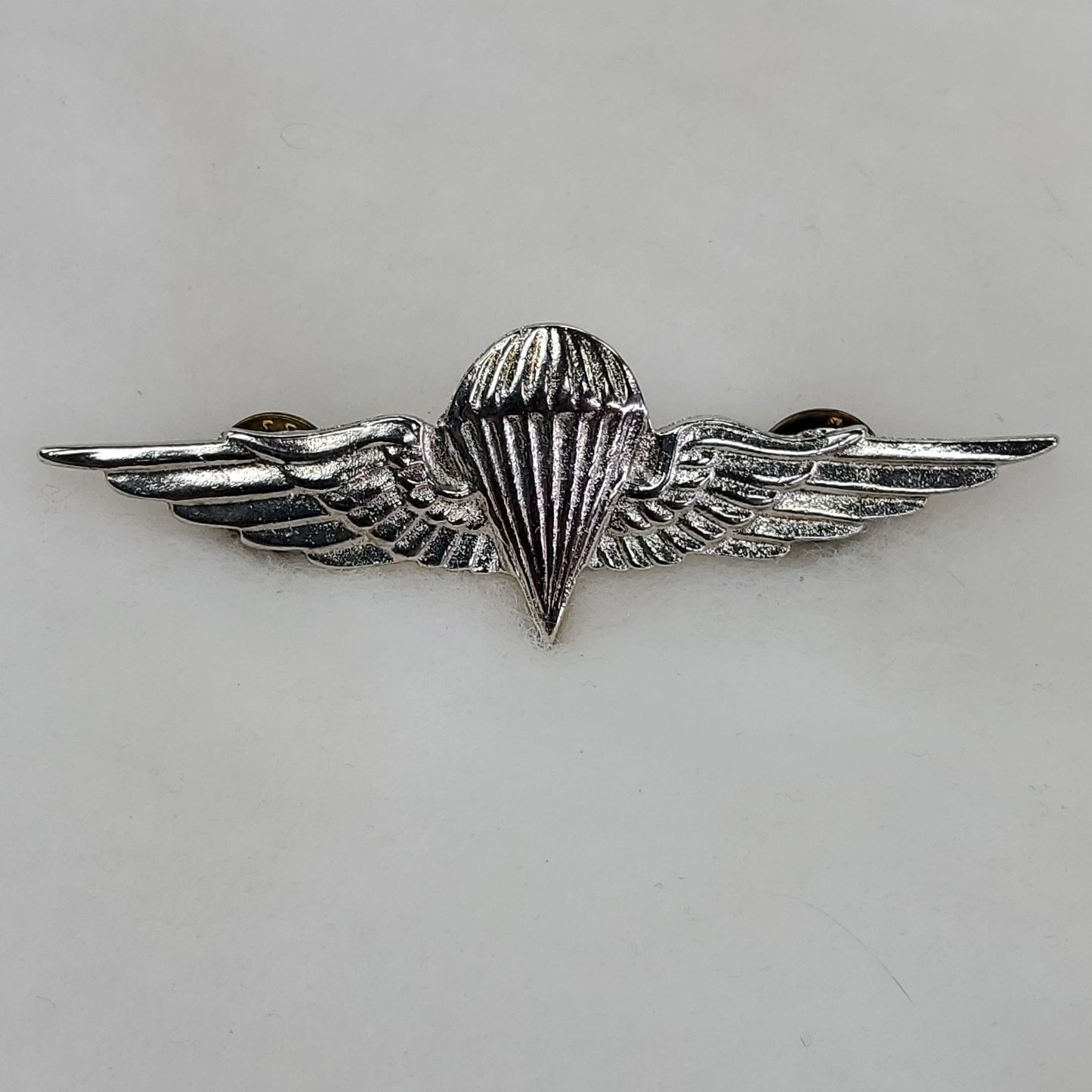 Egyptian Jump Wings (K8)