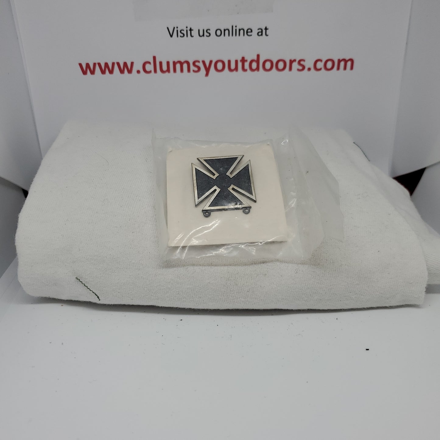 VINTAGE A 8/75 US Army Marksman Basic Qualification Badge (01o51)