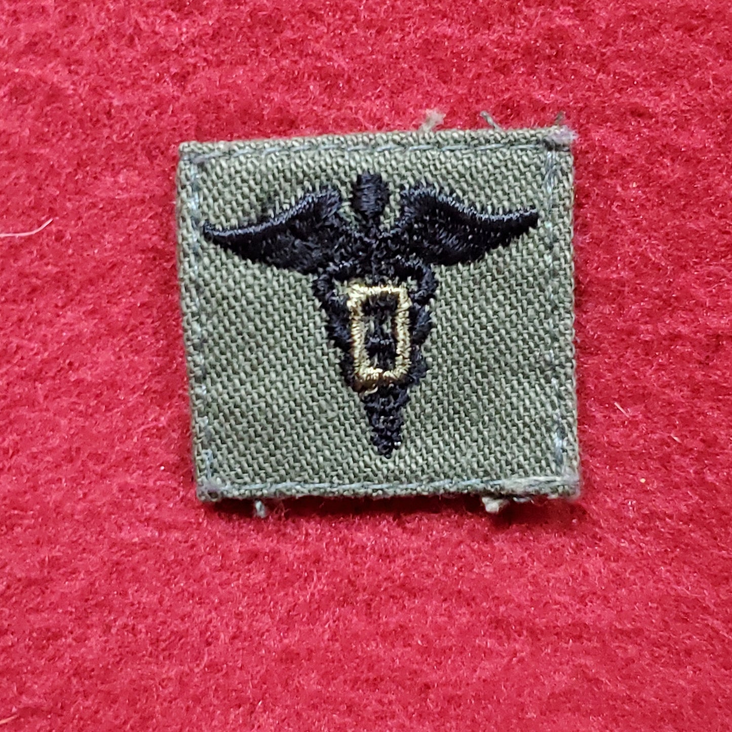 VINTAGE US Army MEDIC PATCH Sew On Vietnam OD Olive Drab Era BDU Woodland (03o11)