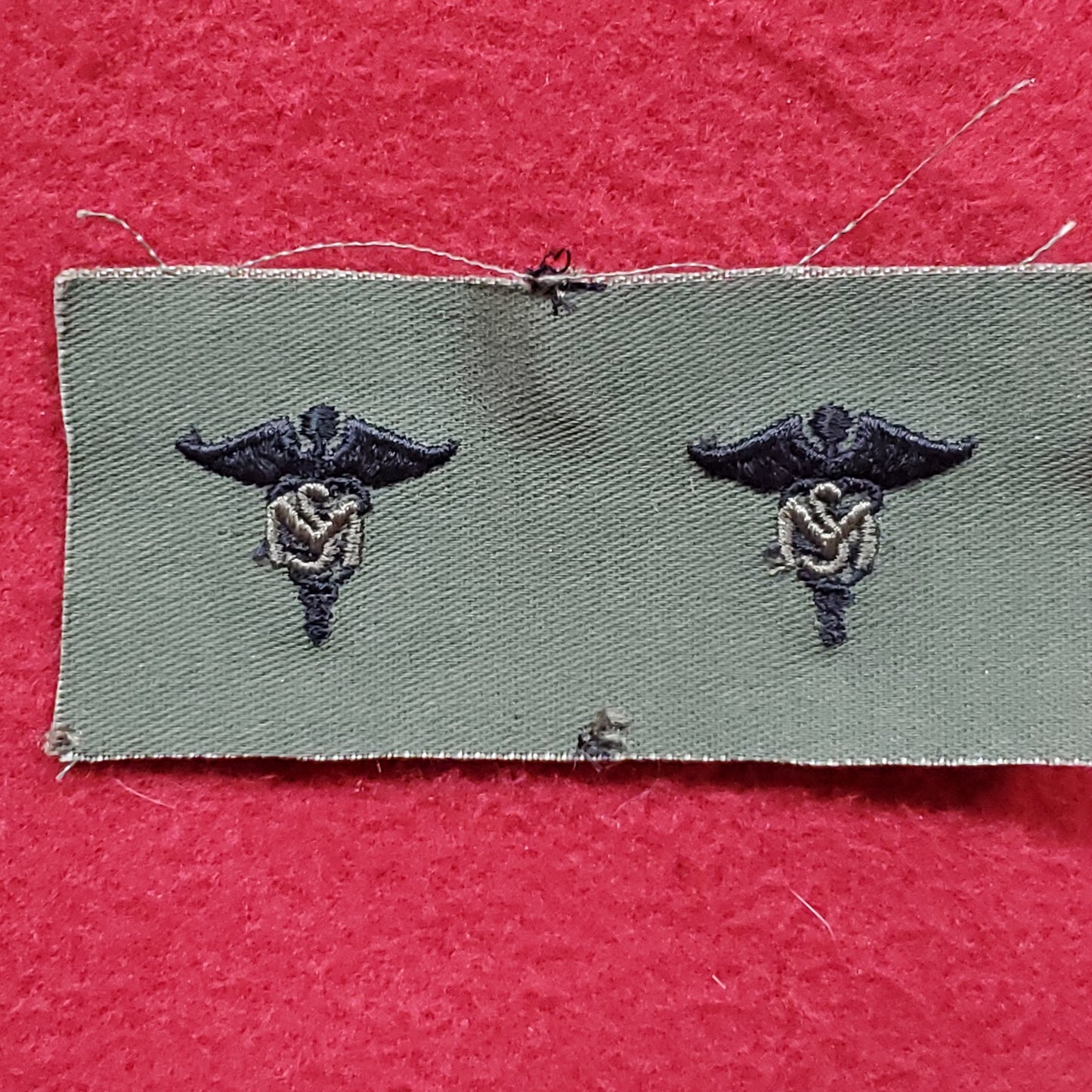 VINTAGE US Army MEDICAL MEDIC CORPS INSIGNIA Patch Sew On OD Olive Drab BDU Woodland (04o2)