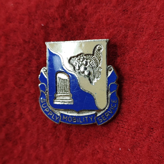 VINTAGE US Army 501st SUPPORT BATTALION Unit Crest Pin (02CR111)