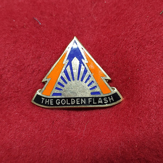 VINTAGE US Army 99th SIGNAL BATTALION Unit Crest Pin (02CR155)