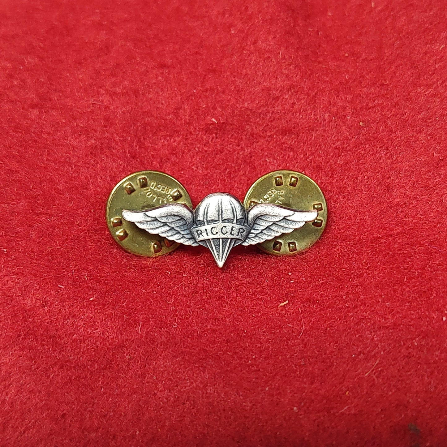 Vintage US Army AIRBORNE RIGGER JUMP WING Pin Mini (14CR2)