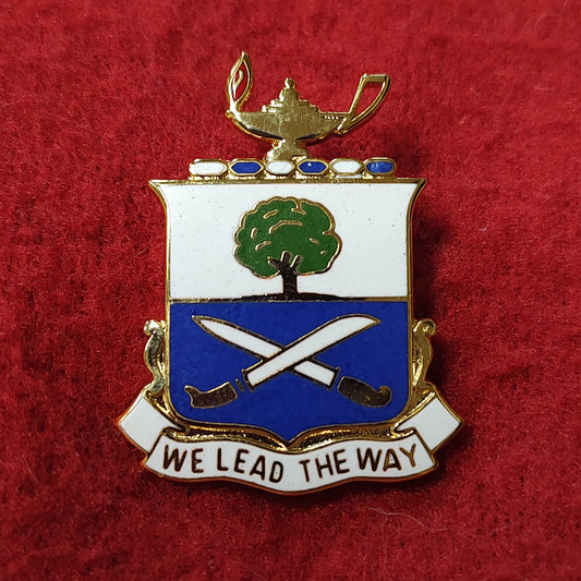 VINTAGE US Army 29th INFANTRY Badge Pin (19CR27)