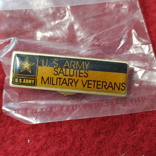 Vintage US Army SALUTES MILITARY VETERANS Badge Pin
(19CR83)
