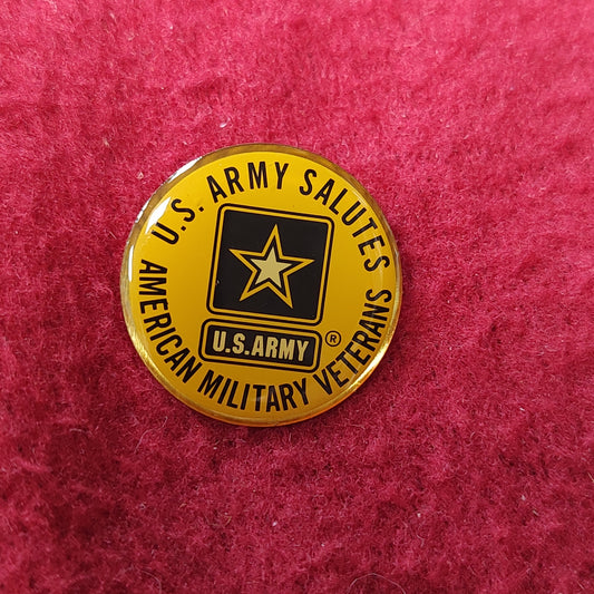 Vintage US Army SALUTES AMERICA MILITARY VETERANS Badge Pin
(19CR85)