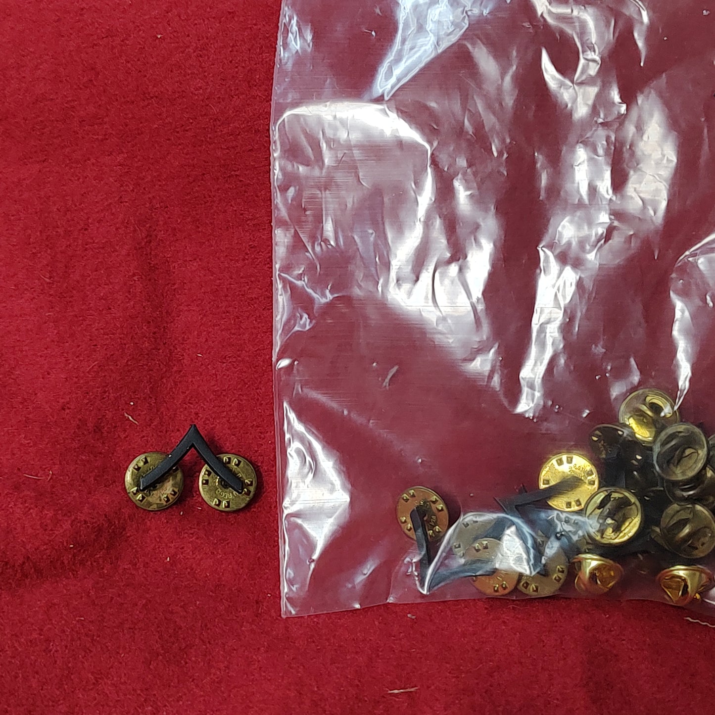 LOT OF 10 US Army PRIVATE E1 Badge/Pin (27CR6)