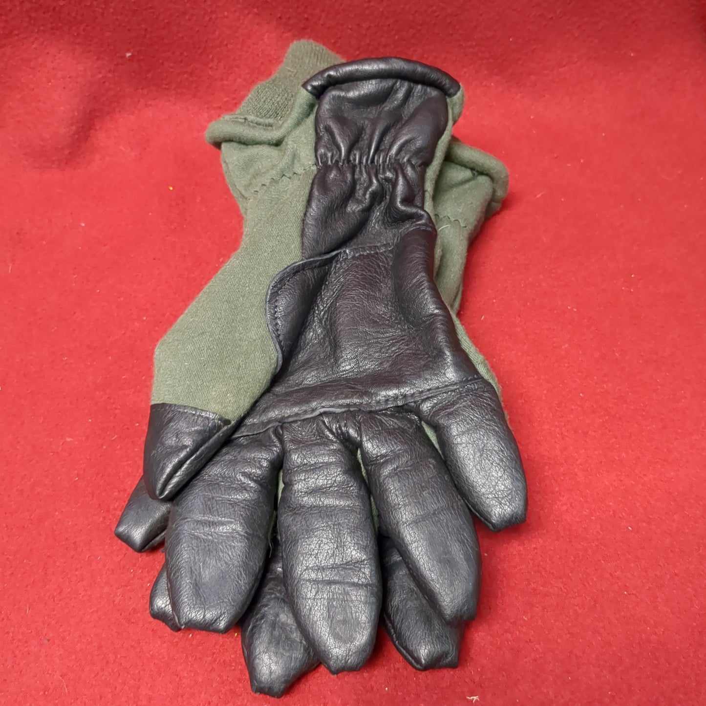 Men's Medium (9) HAU-15/P Flyer's Intermediate Cold Weather Gloves (j23- (ab14-MH177)