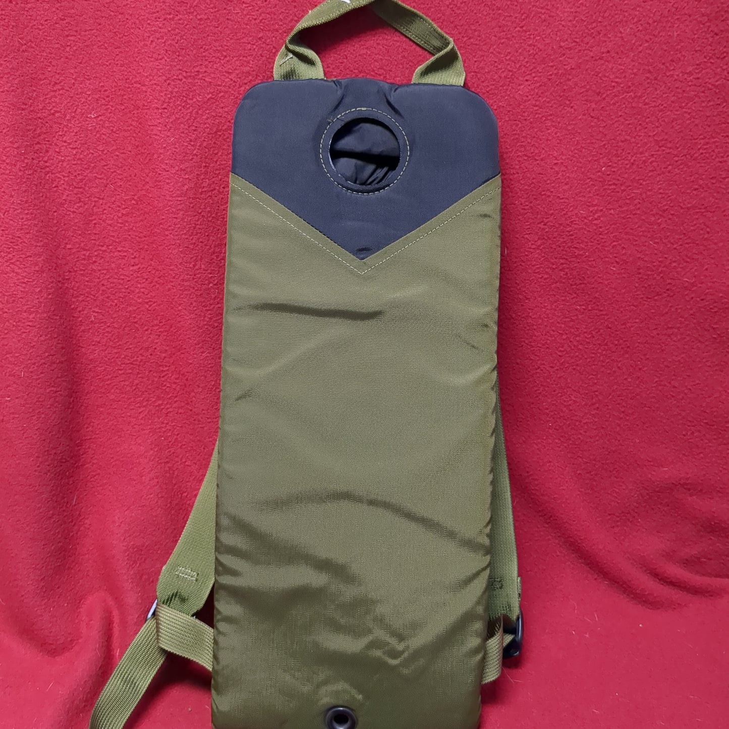 Hydration System Carrier ONLY for 100oz 3L Good Condition (eb07-MH431)