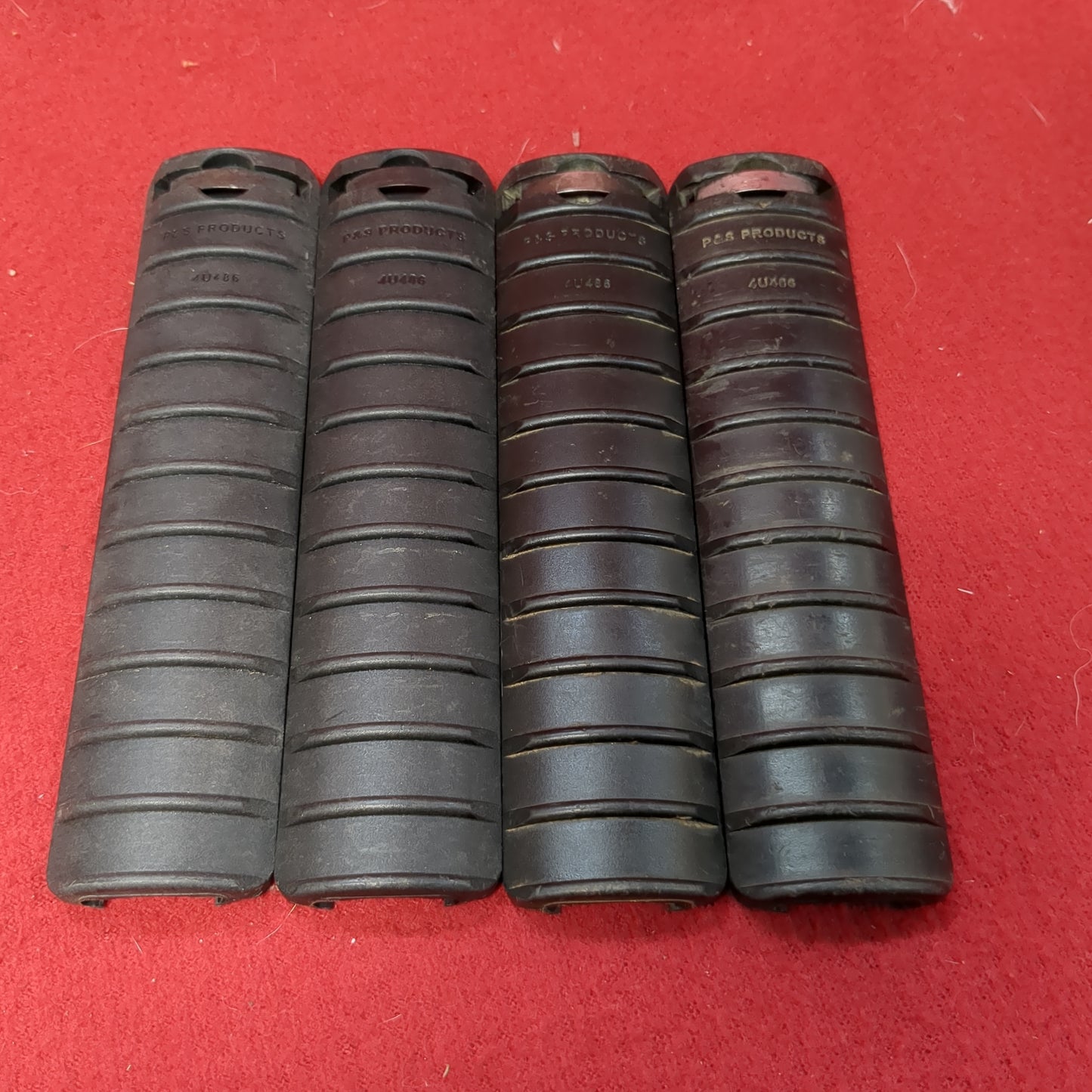 Lot of 4 - 11 Rib Rail Cover P&S PRODUCTS (hc05-MH522)