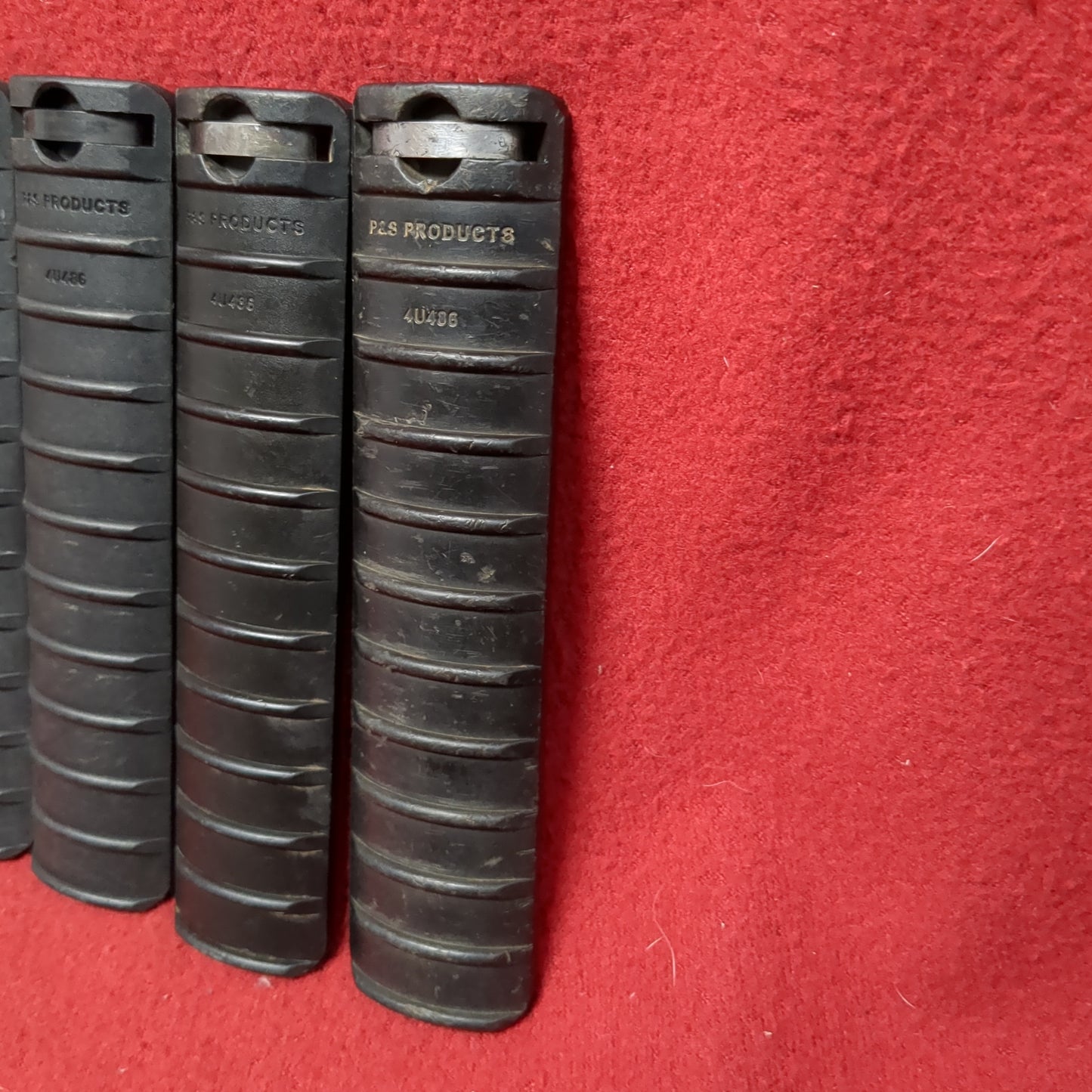 Lot of 4 - 11 Rib Rail Cover P&S PRODUCTS (hc05-MH522)