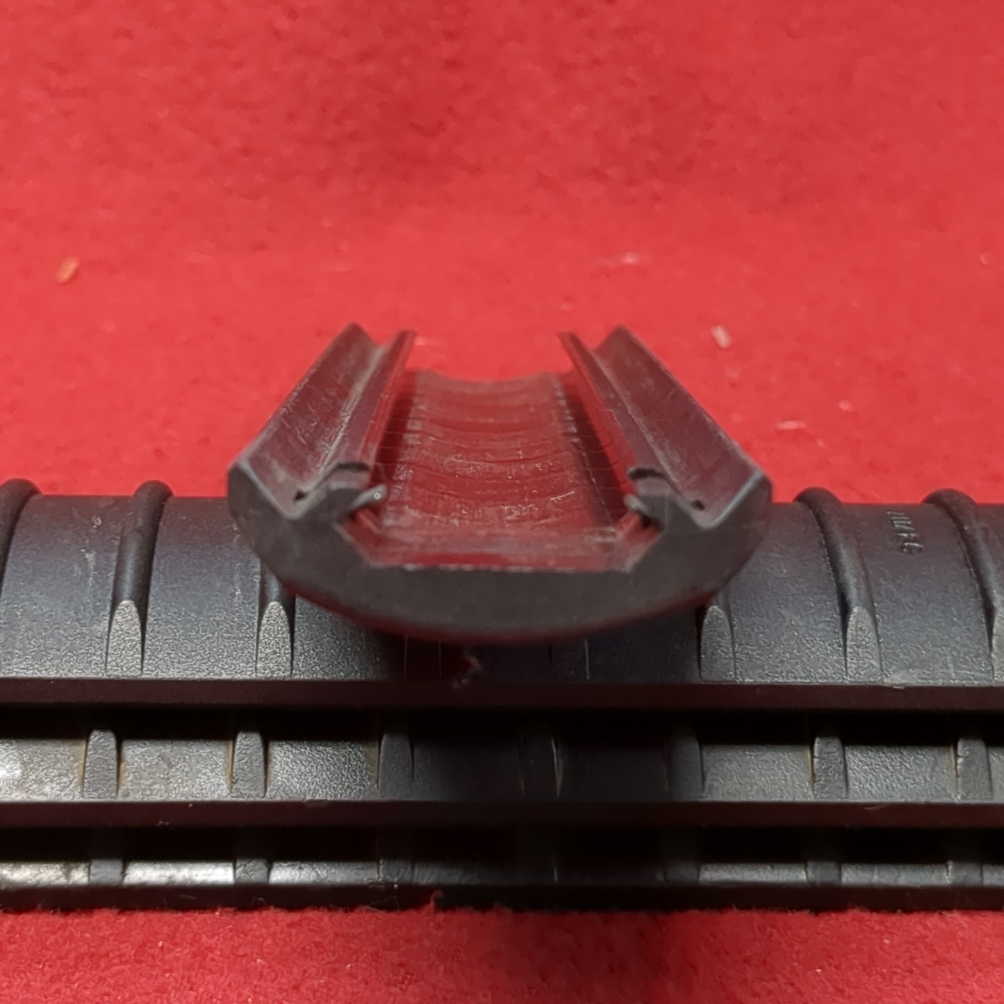 Lot of 4 - 11 Rib Rail Cover P&S PRODUCTS (hc05-MH522)