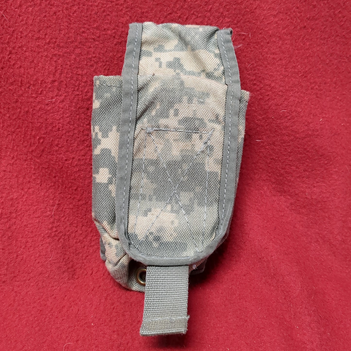 US Army Single Magazine Pouch Molle ACU UCP Good Condition (ACU?-MH567)