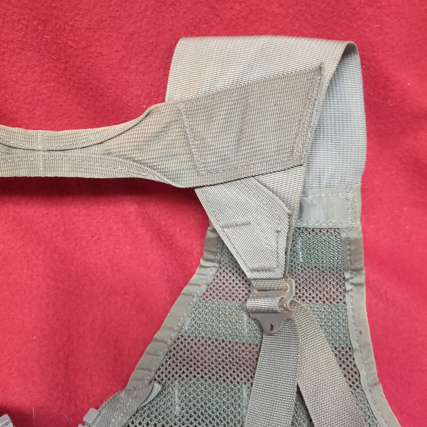 Chest Rig ACU Digitial Camo Fighting Load Carrier FLC Molle (EB16-MH683)