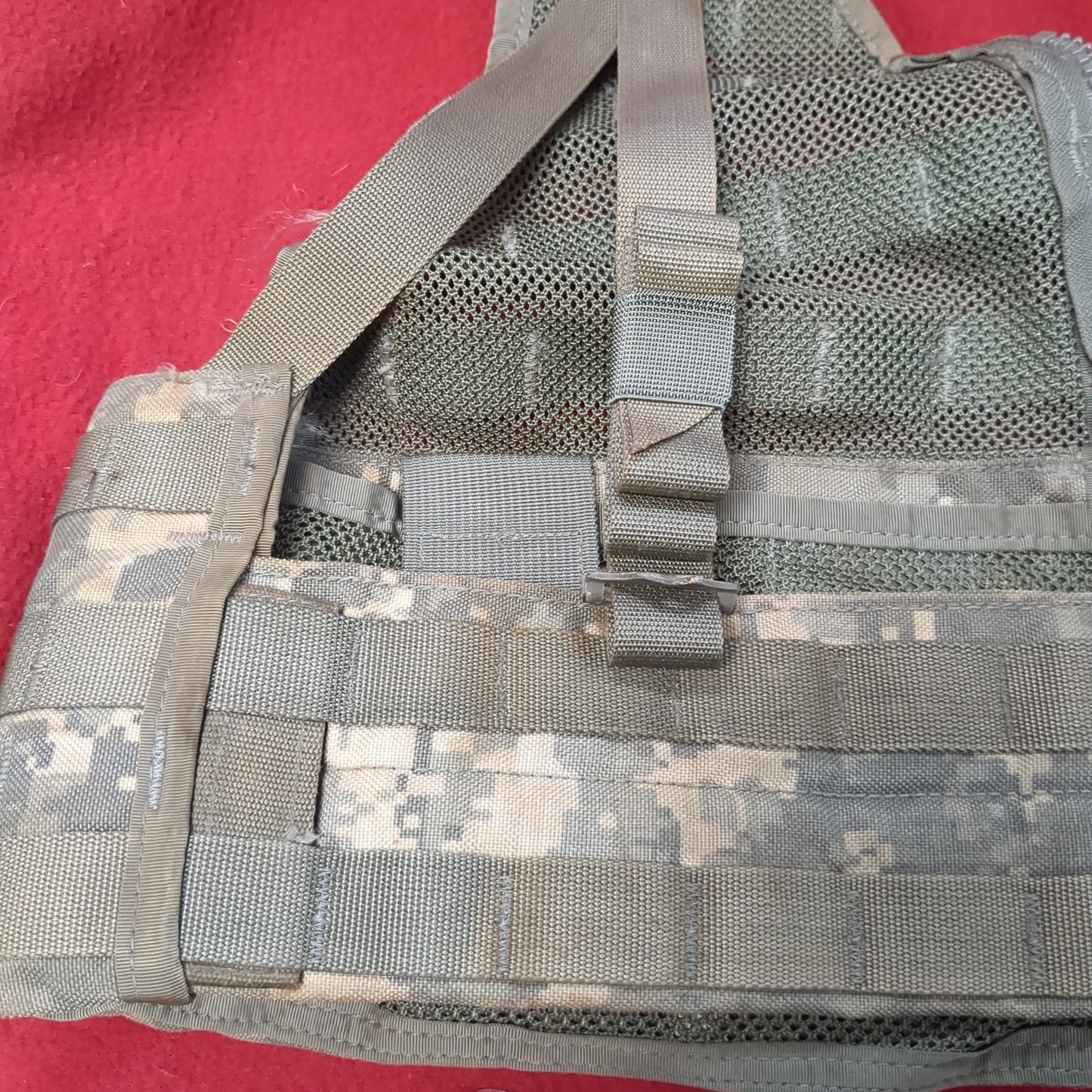 Chest Rig ACU Digitial Camo Fighting Load Carrier FLC Molle (EB16-MH683)