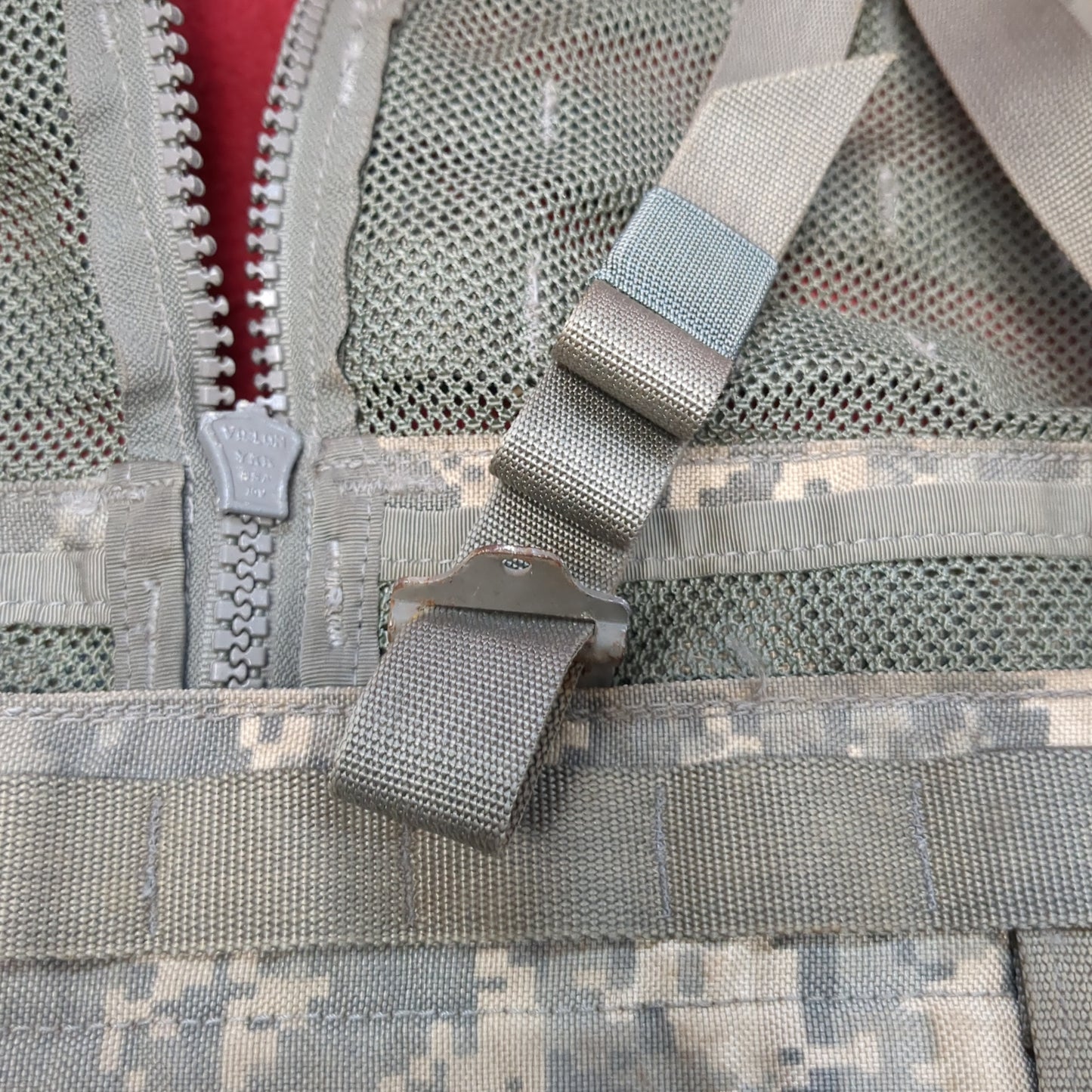 Chest Rig ACU Digitial Camo Fighting Load Carrier FLC Molle (EB16-MH683)