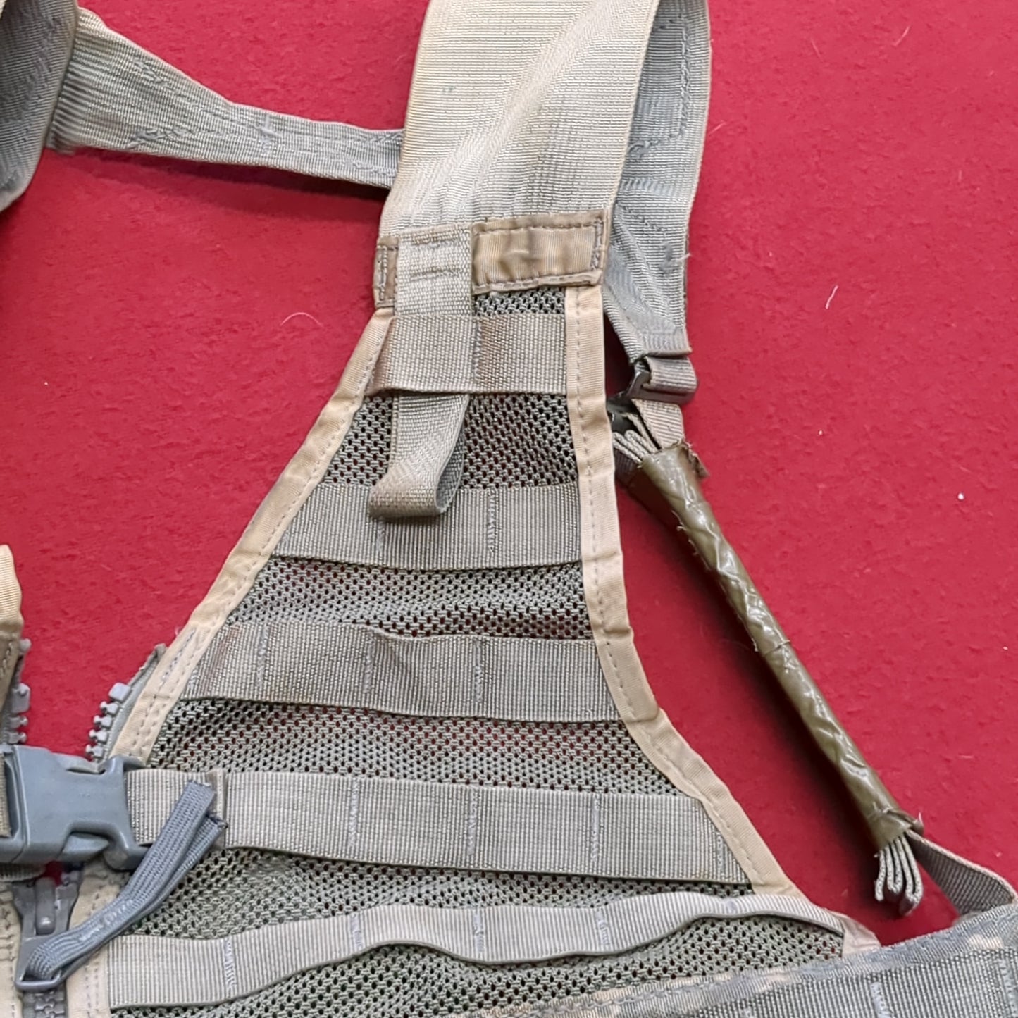 Chest Rig ACU Digitial Camo Fighting Load Carrier FLC Molle (eb09-APR270)
